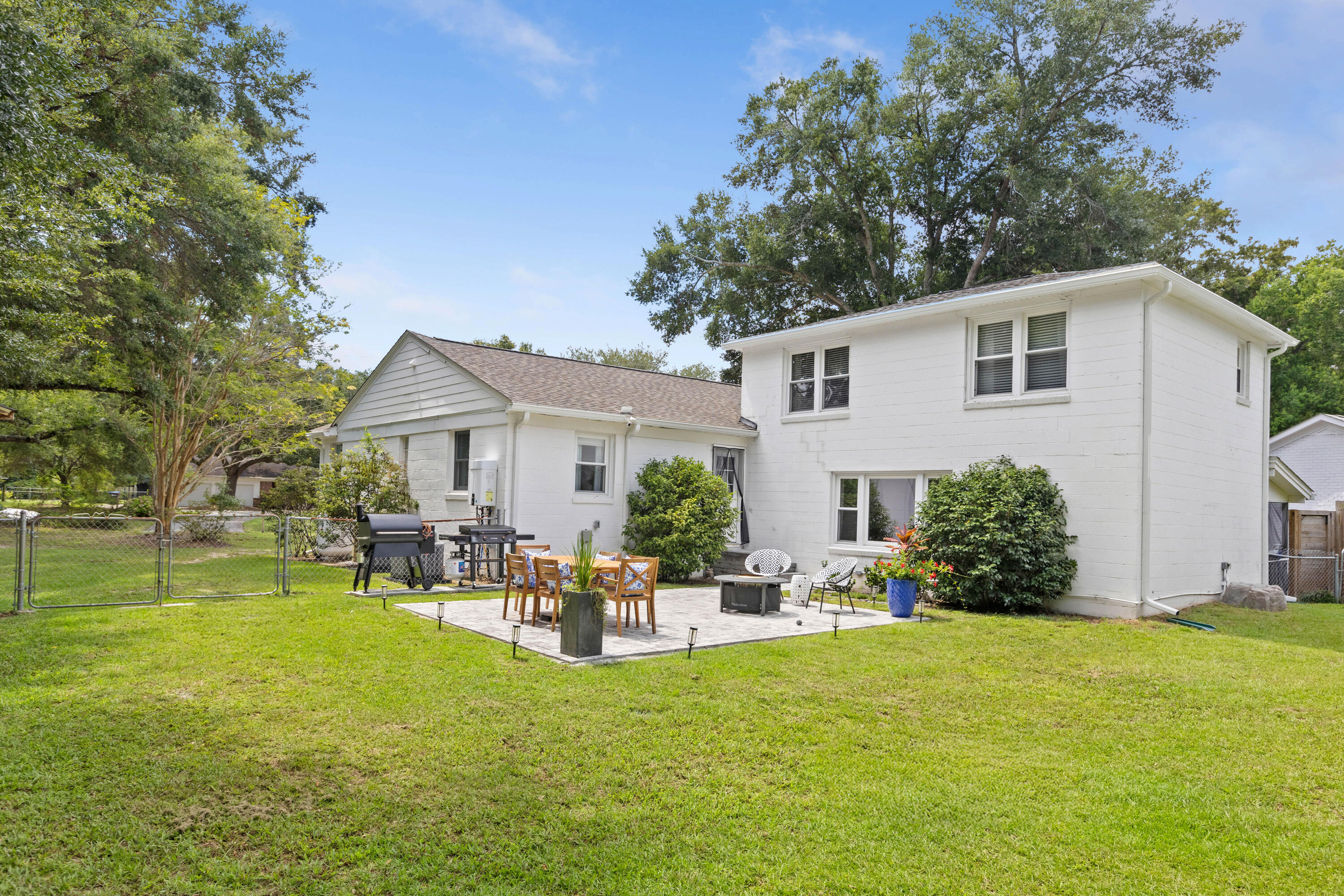 1126 Pleasant Pines Road