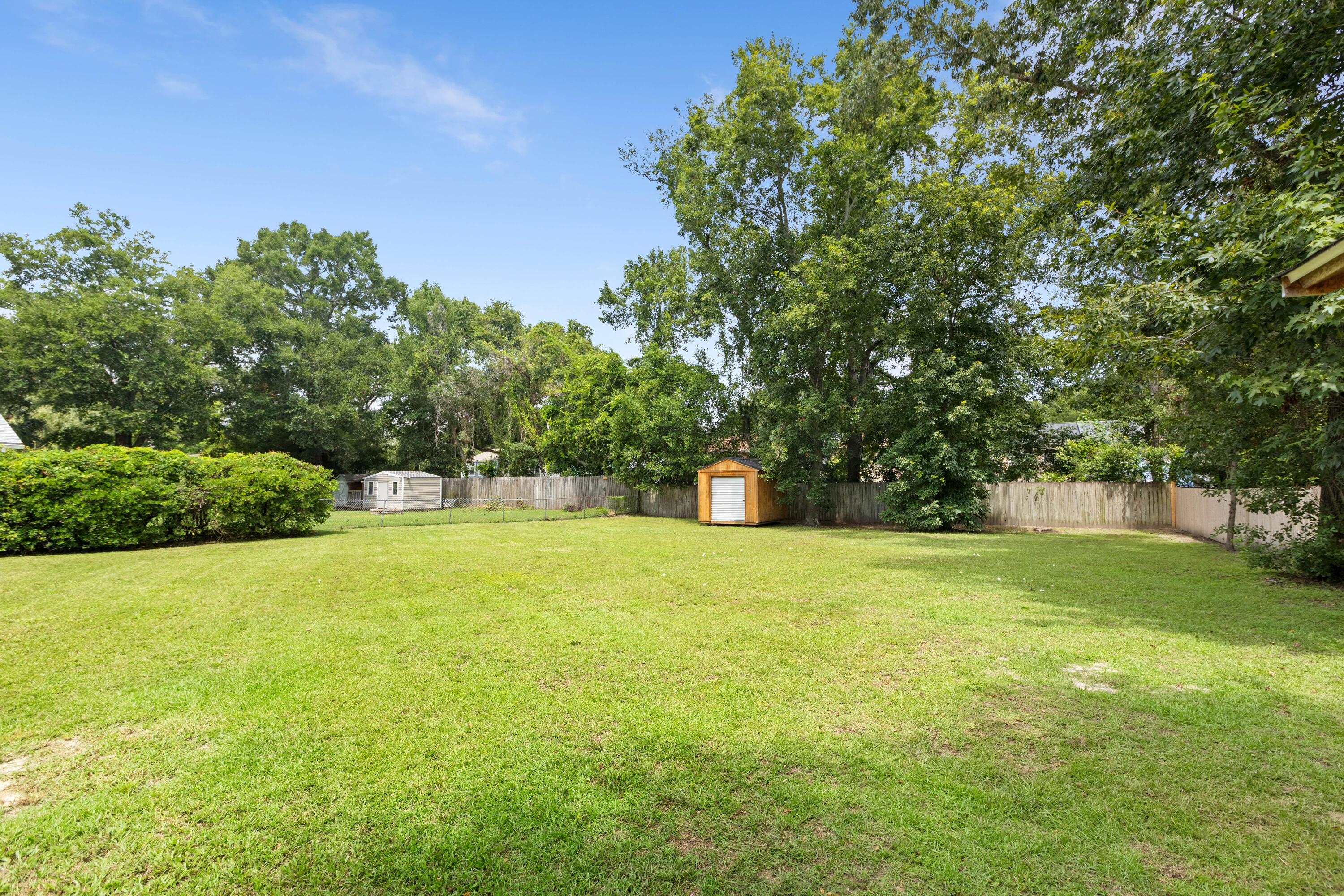 1126 Pleasant Pines Road