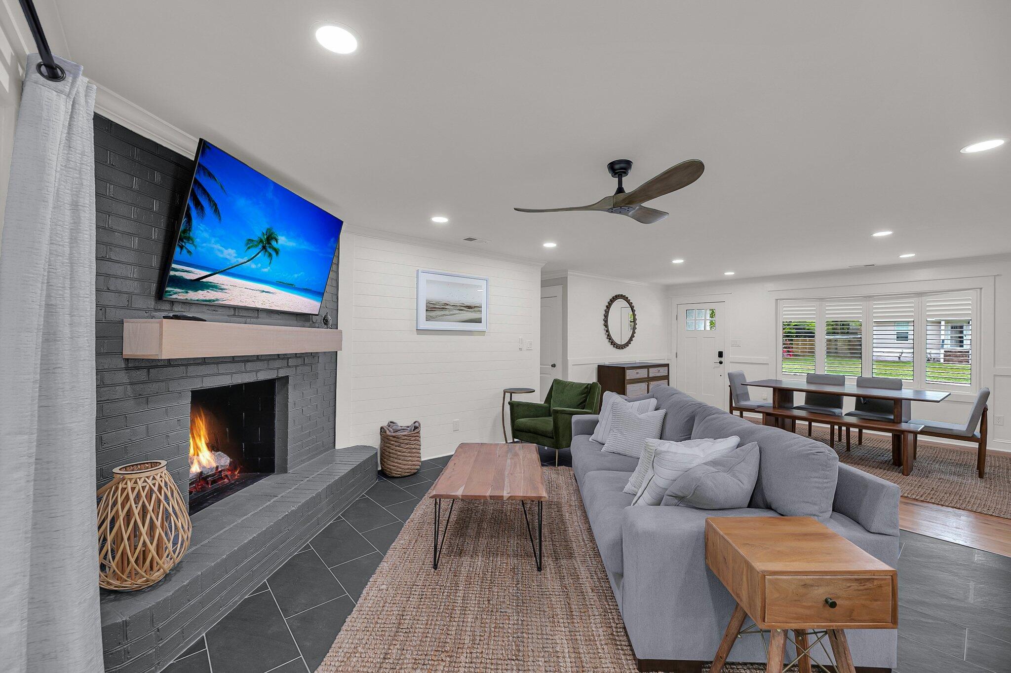 764 Creekside Drive