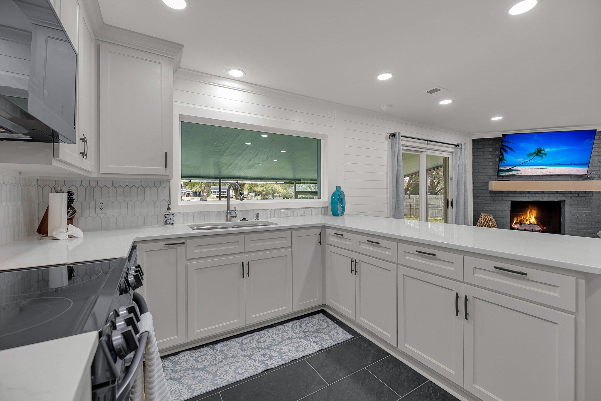764 Creekside Drive