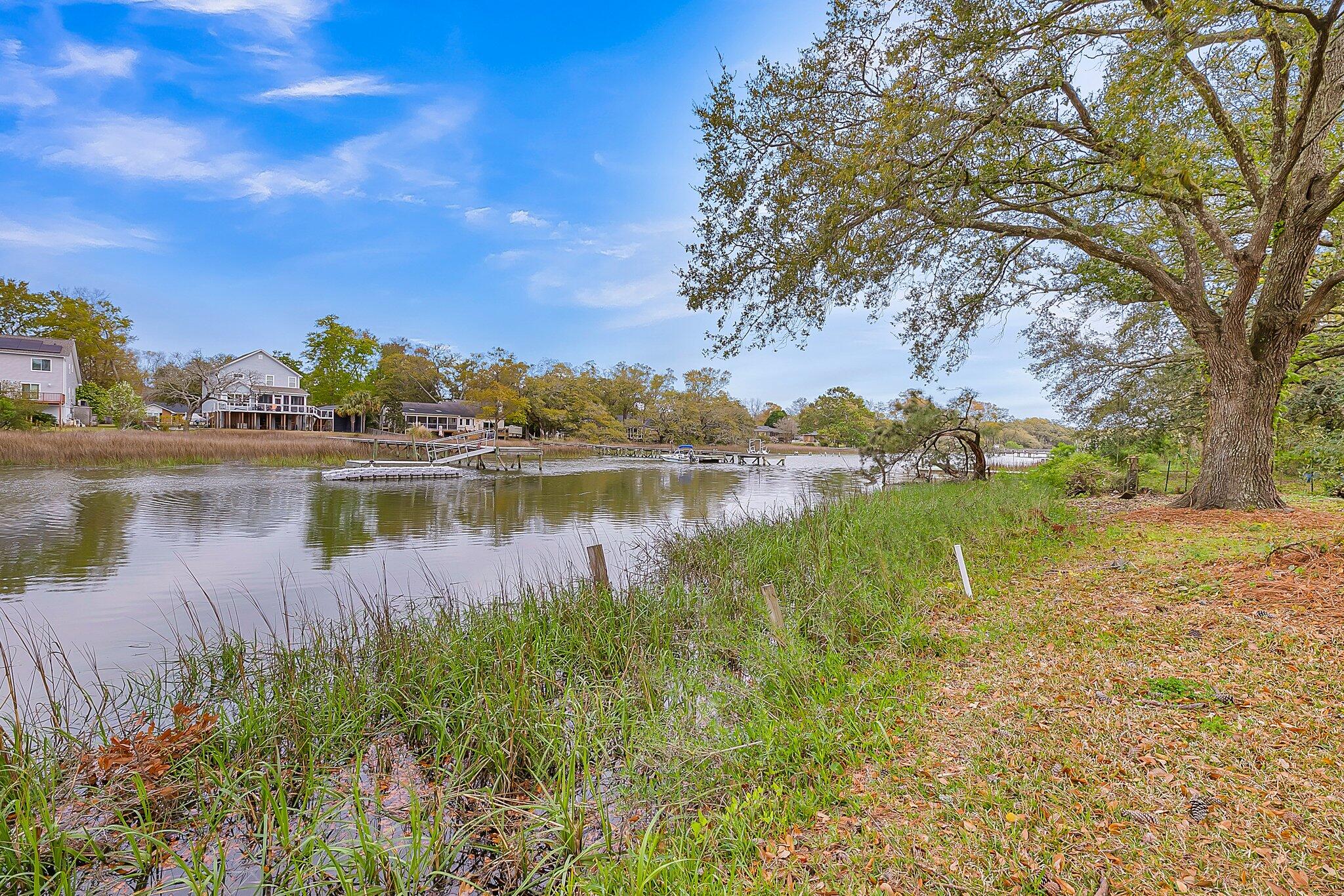764 Creekside Drive