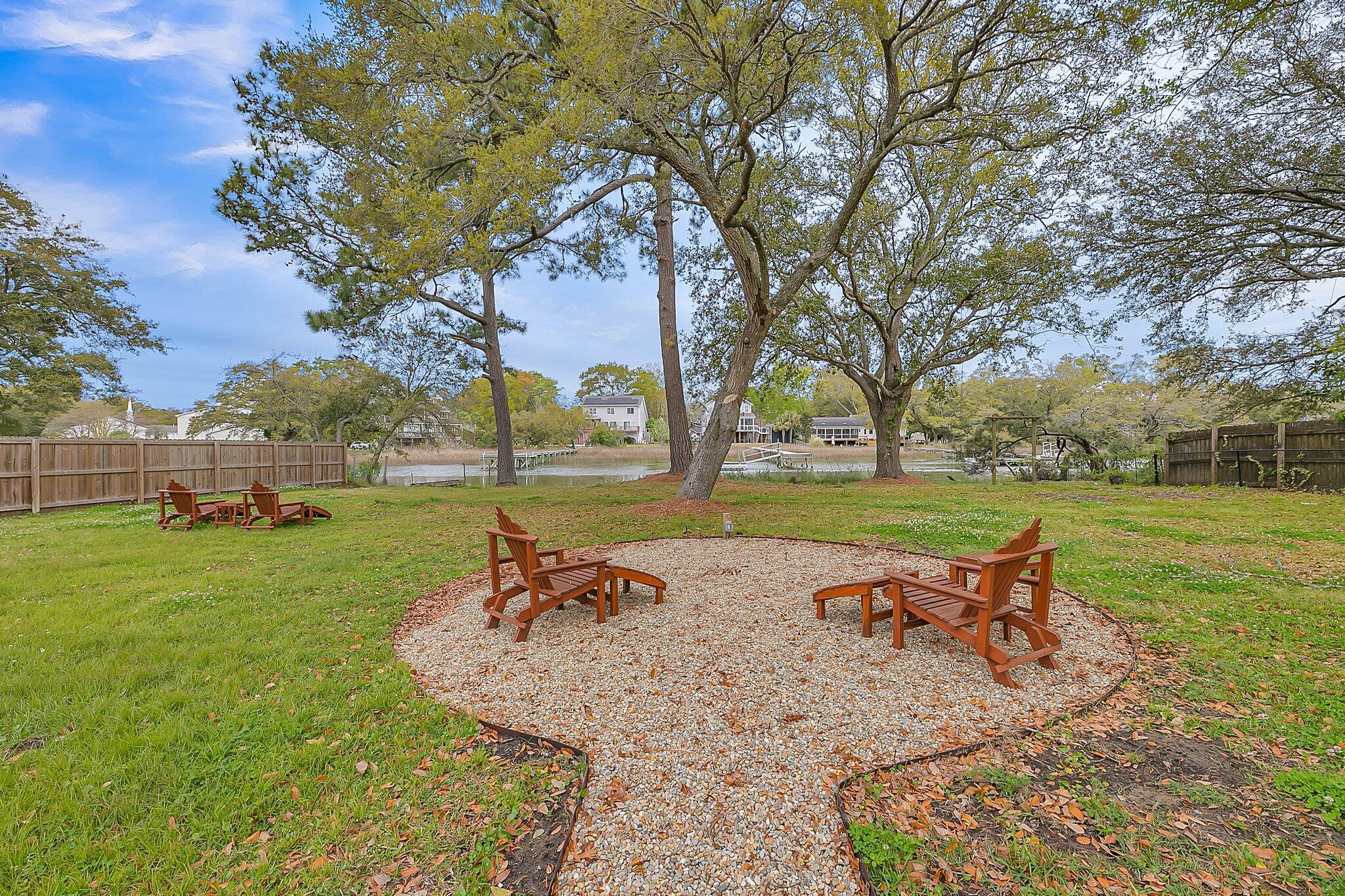 764 Creekside Drive