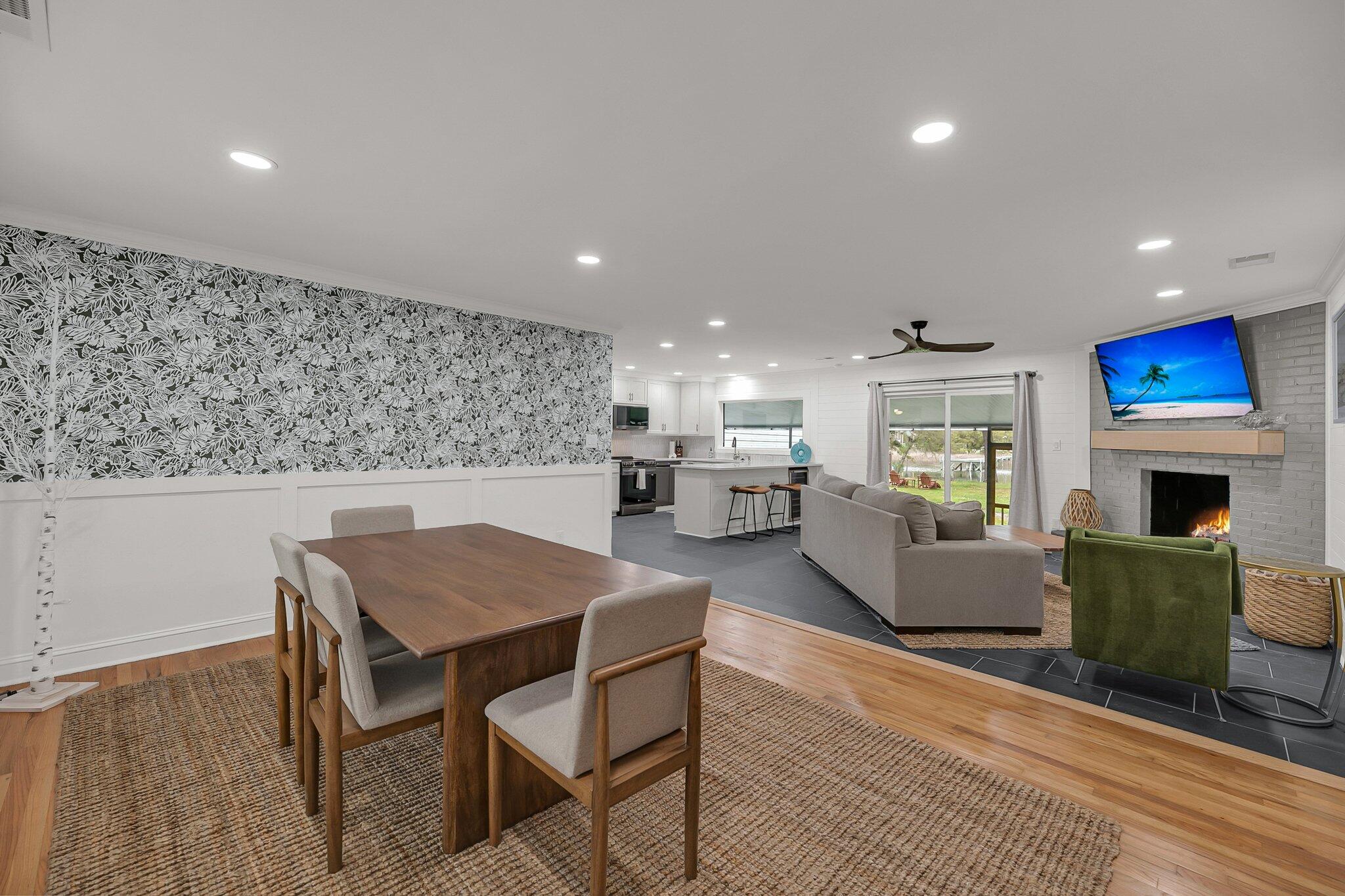 764 Creekside Drive