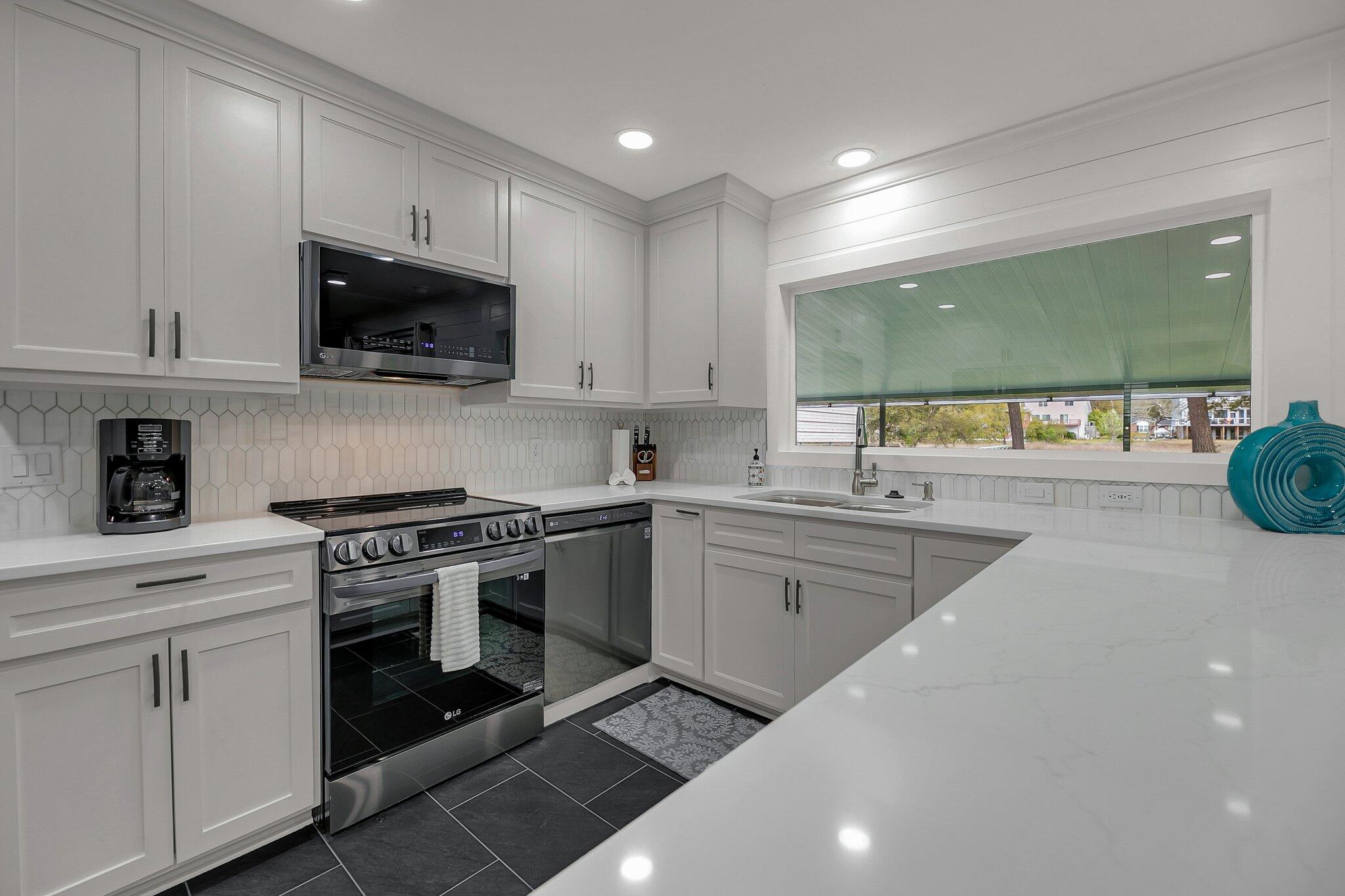 764 Creekside Drive