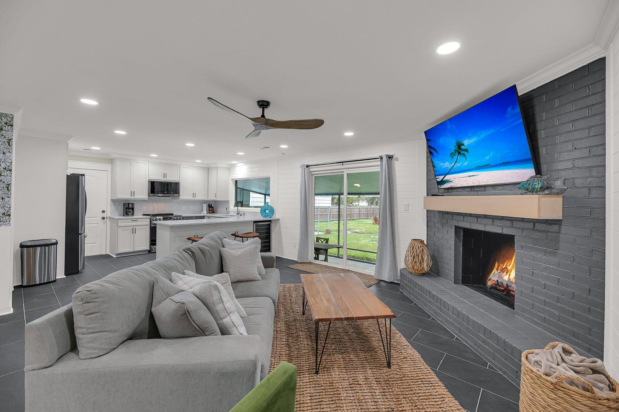 764 Creekside Drive