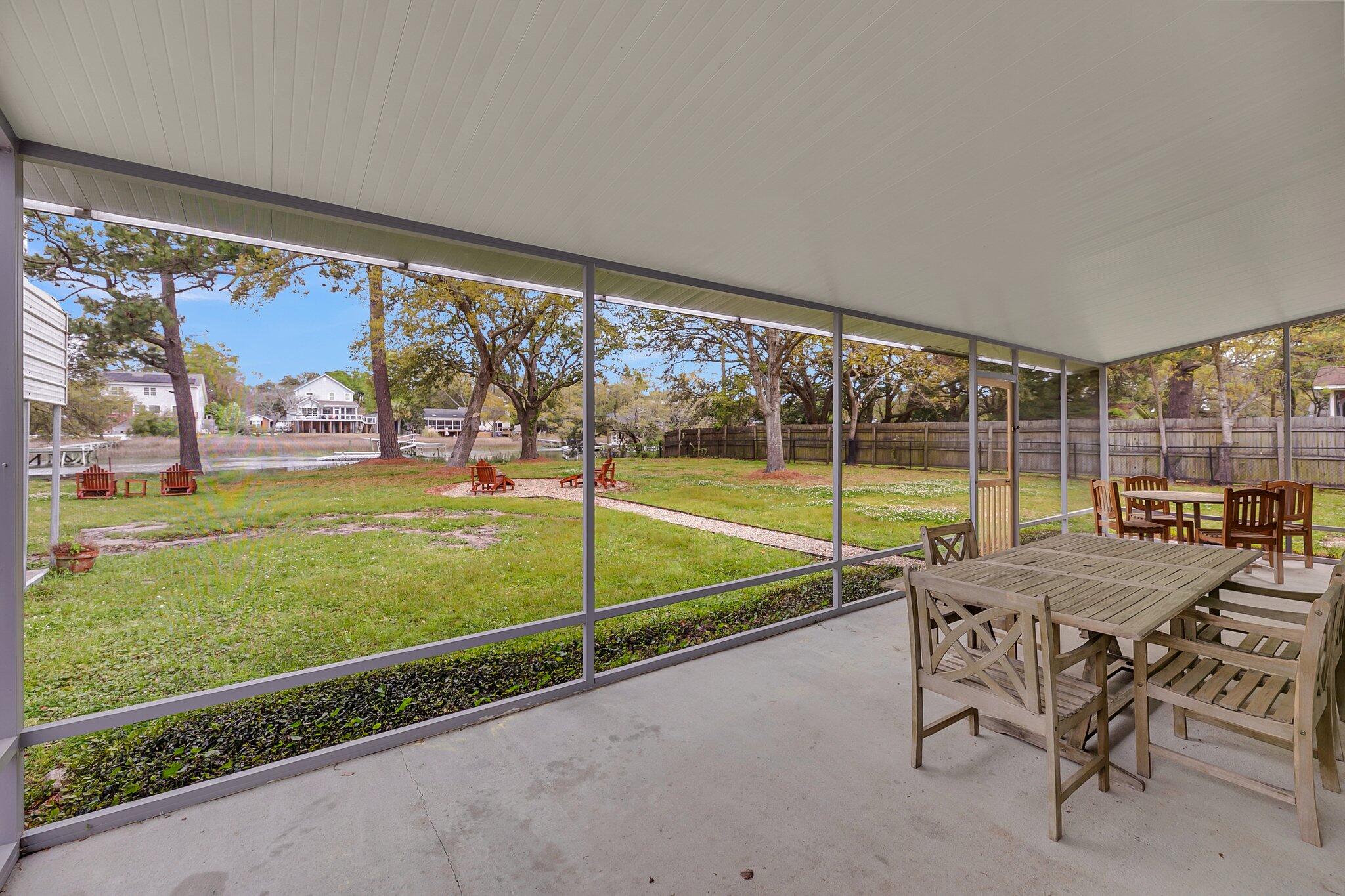 764 Creekside Drive