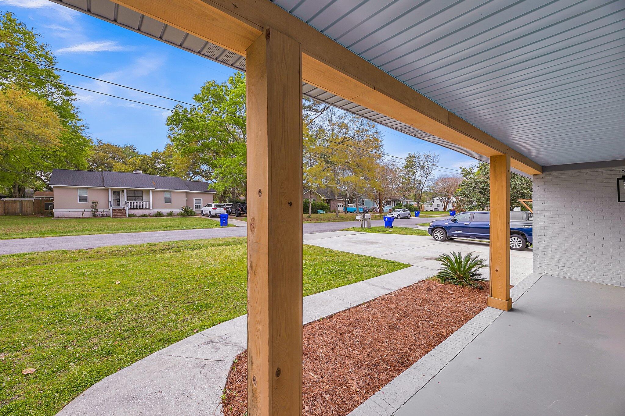 764 Creekside Drive