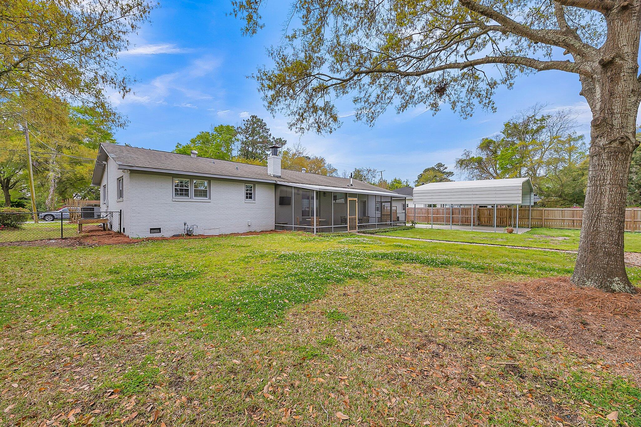 764 Creekside Drive