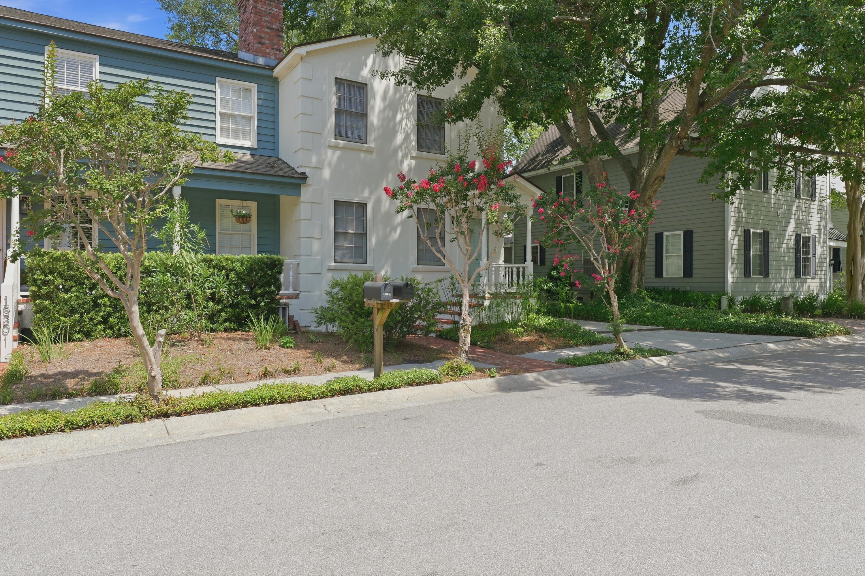 1530 Village Square # 2 Unit: #2