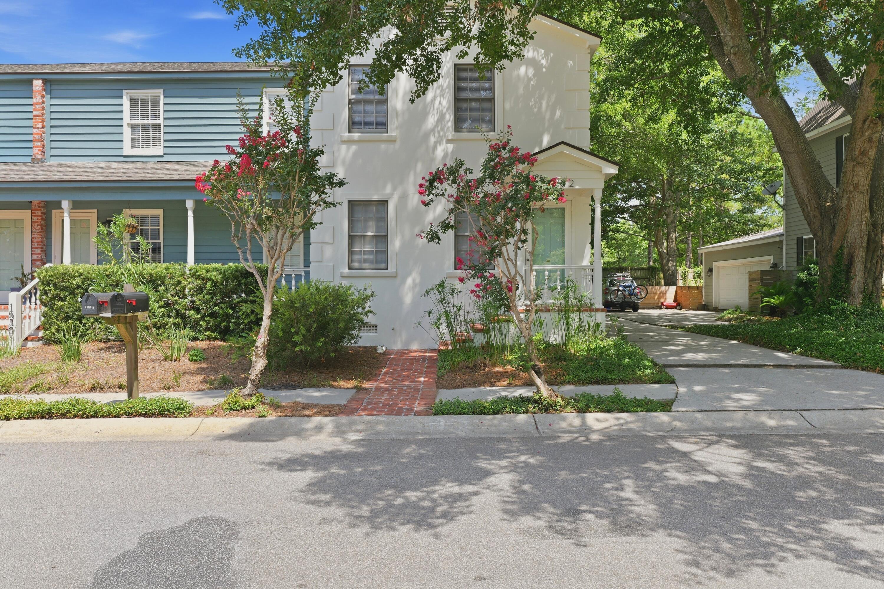 1530 Village Square # 2 Unit: #2