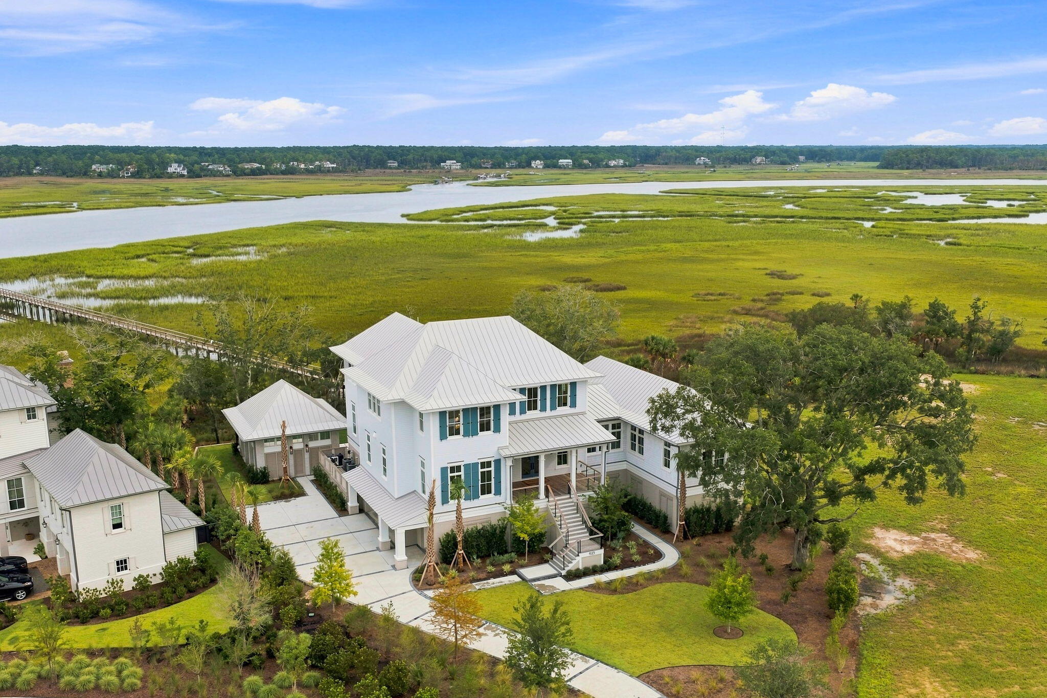 925 Fish Camp Road