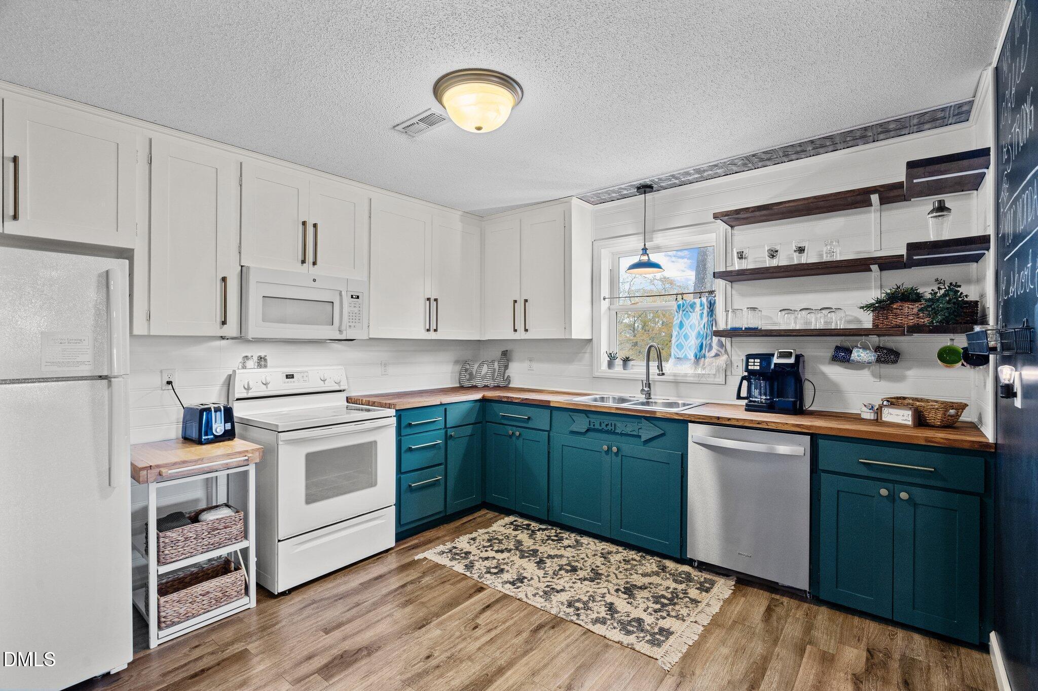 11053 Us 401 N