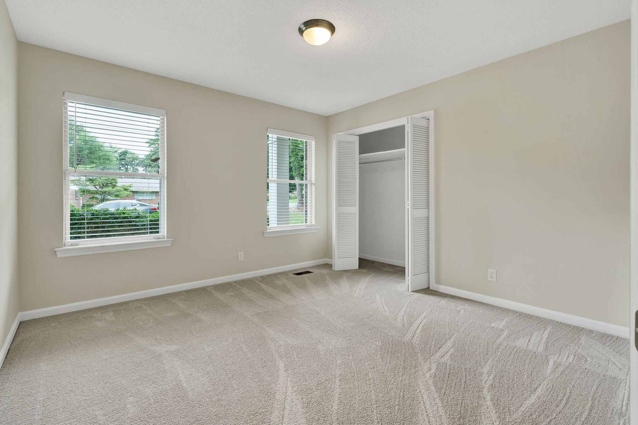 7104 Moreview Road