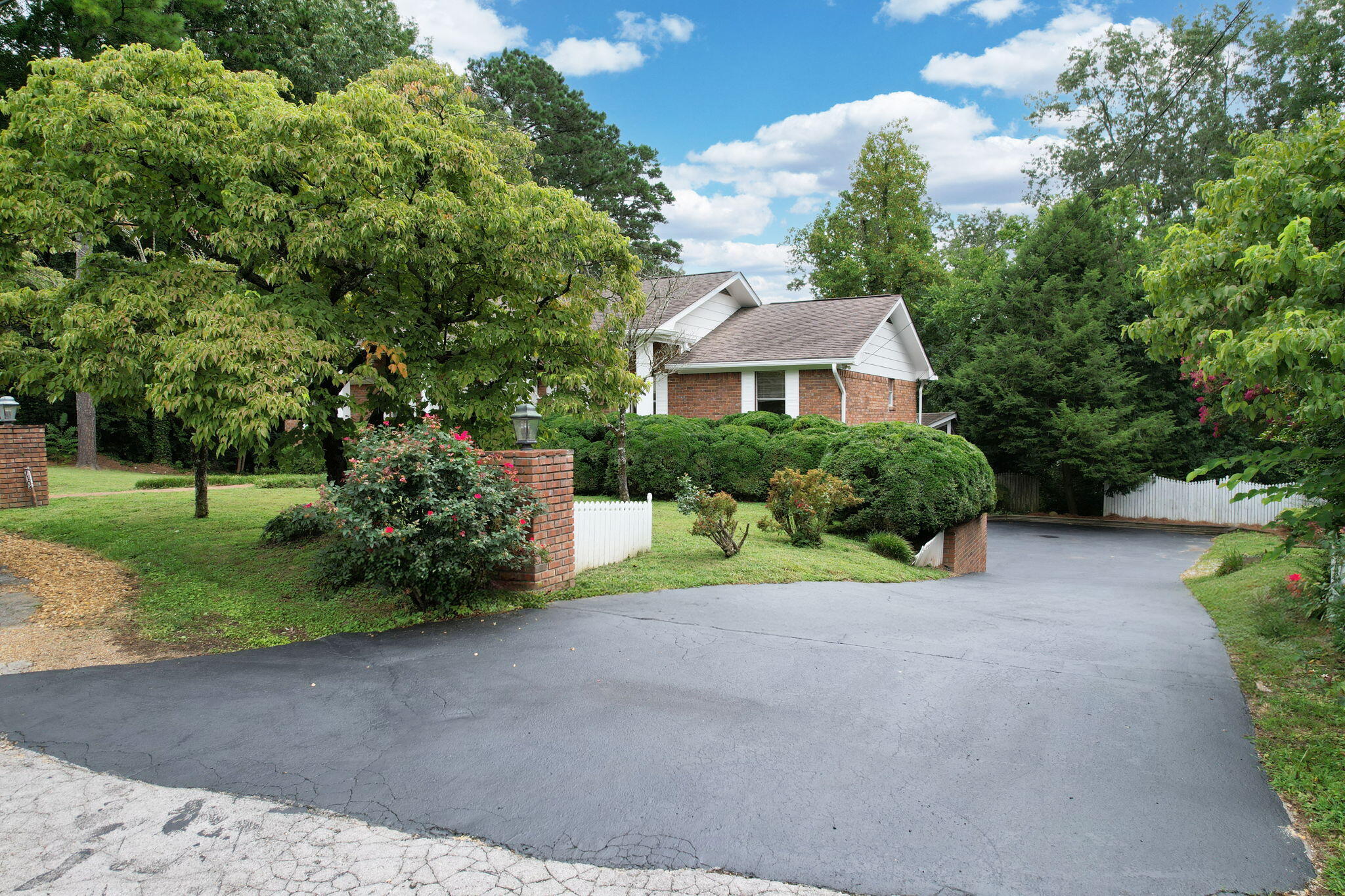 7104 Moreview Road
