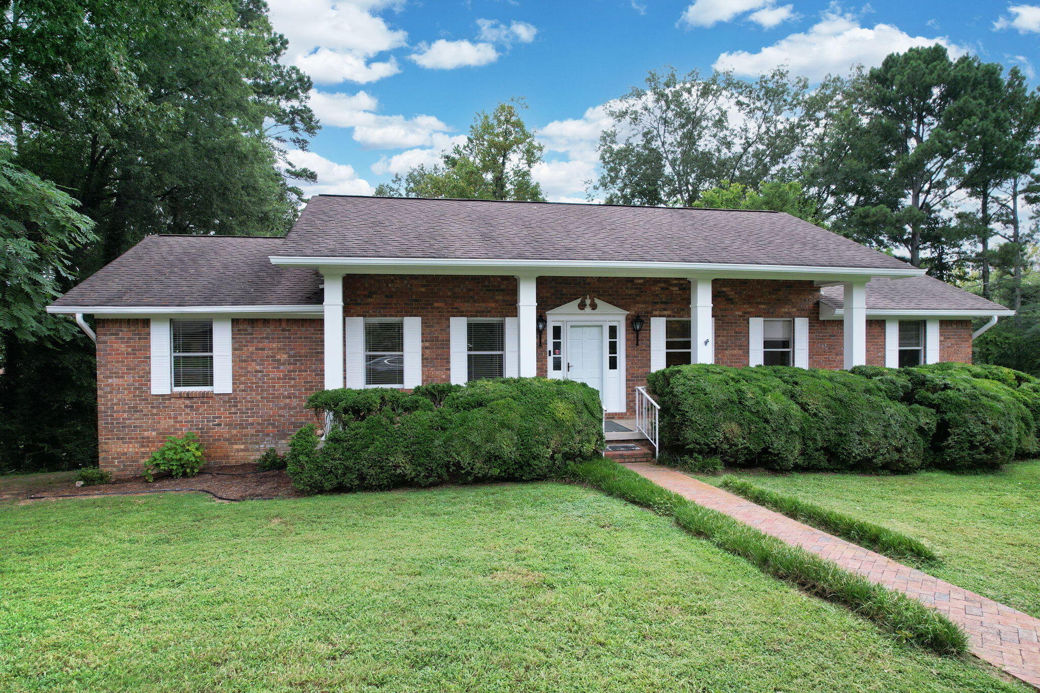 7104 Moreview Road