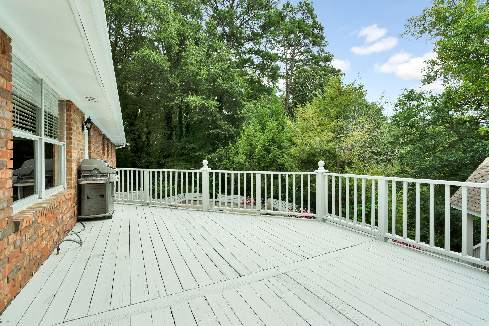 7104 Moreview Road