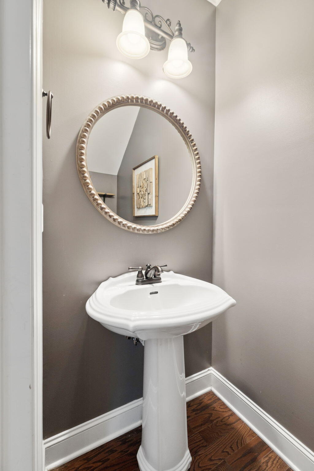 9507 Rookwood Circle