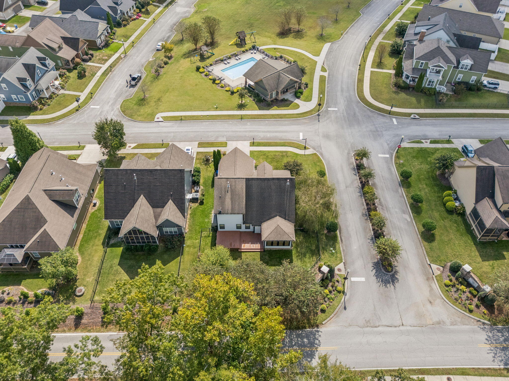 9507 Rookwood Circle