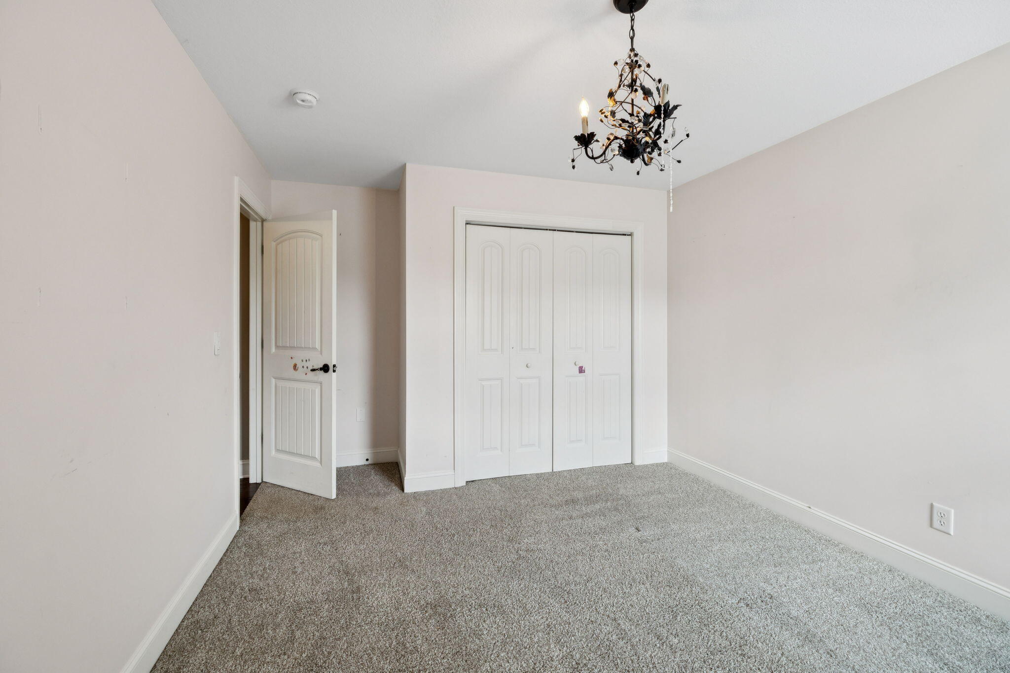 9507 Rookwood Circle