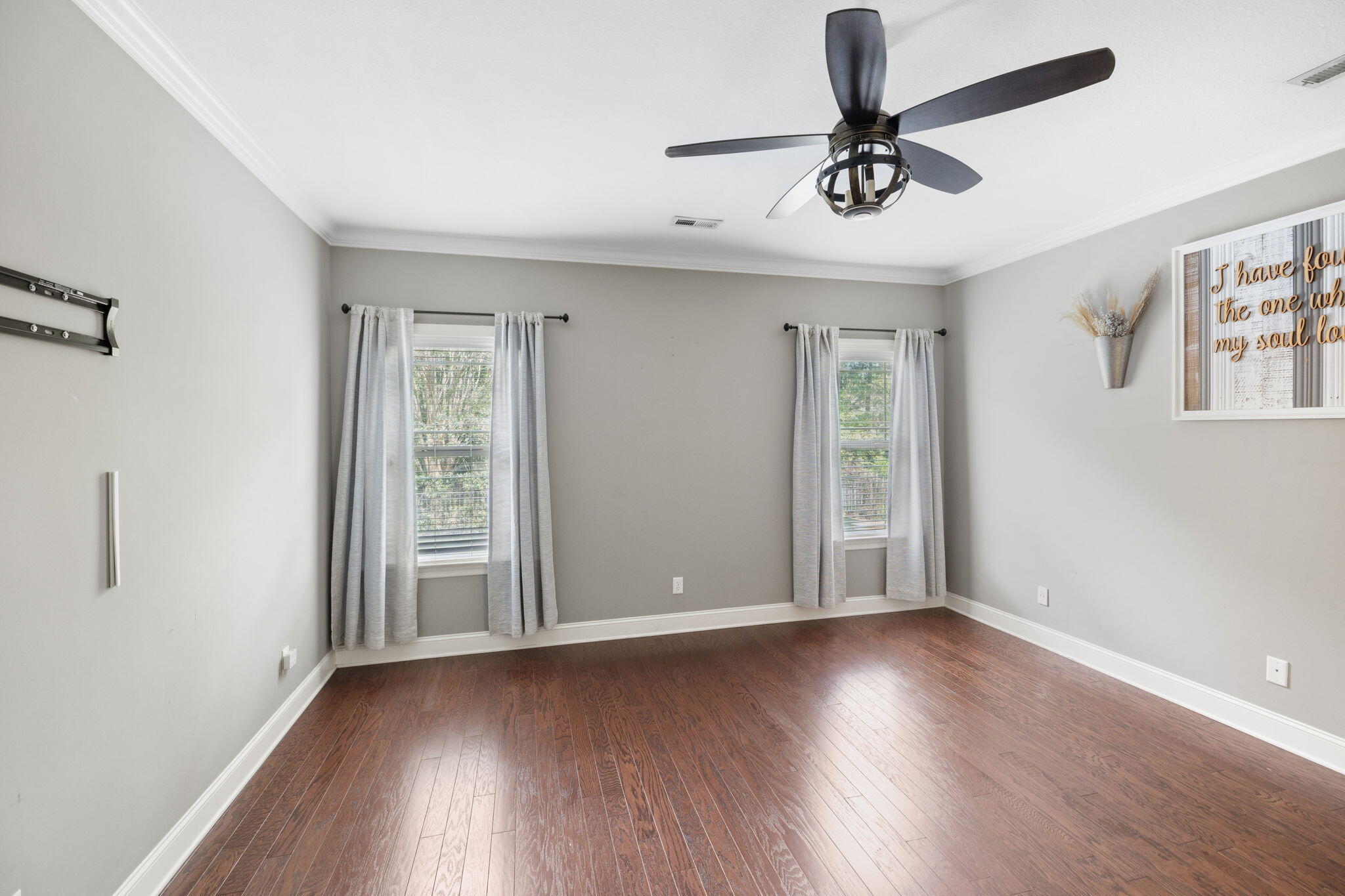 9507 Rookwood Circle