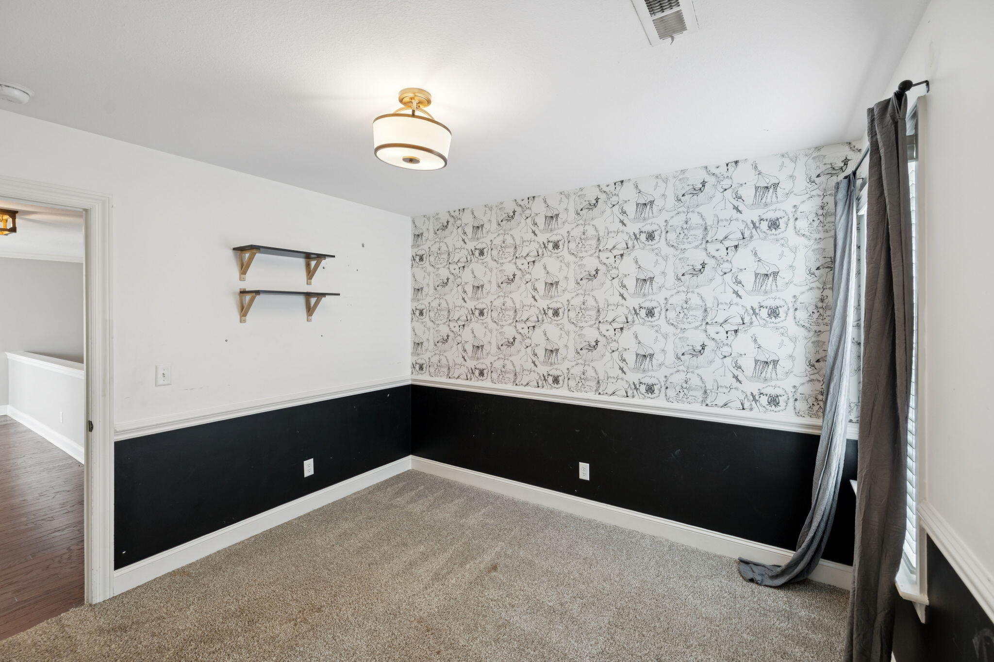 9507 Rookwood Circle