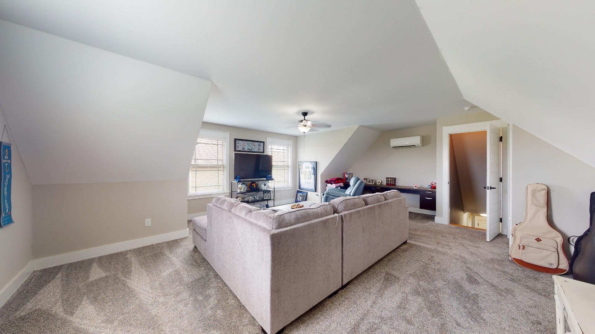 2171 Volunteer Drive SW