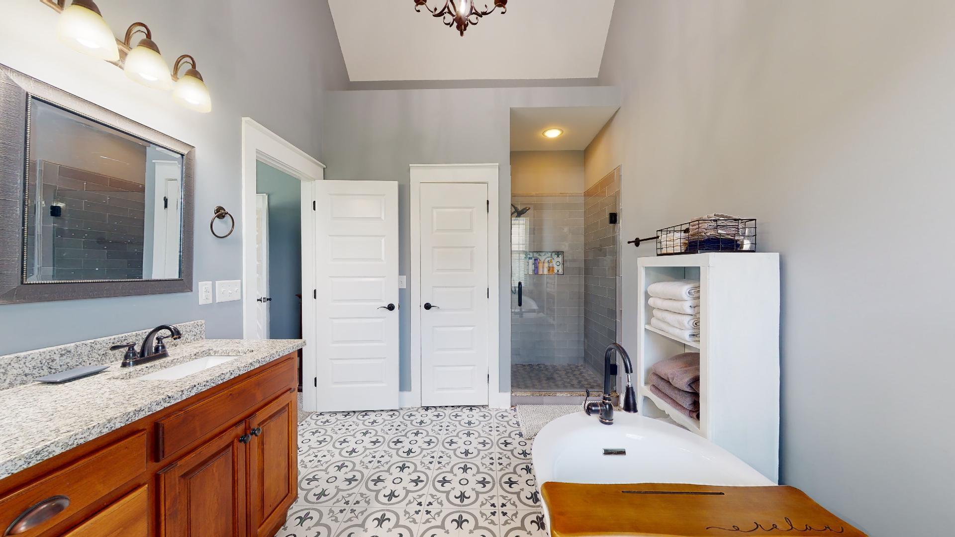2171 Volunteer Drive SW