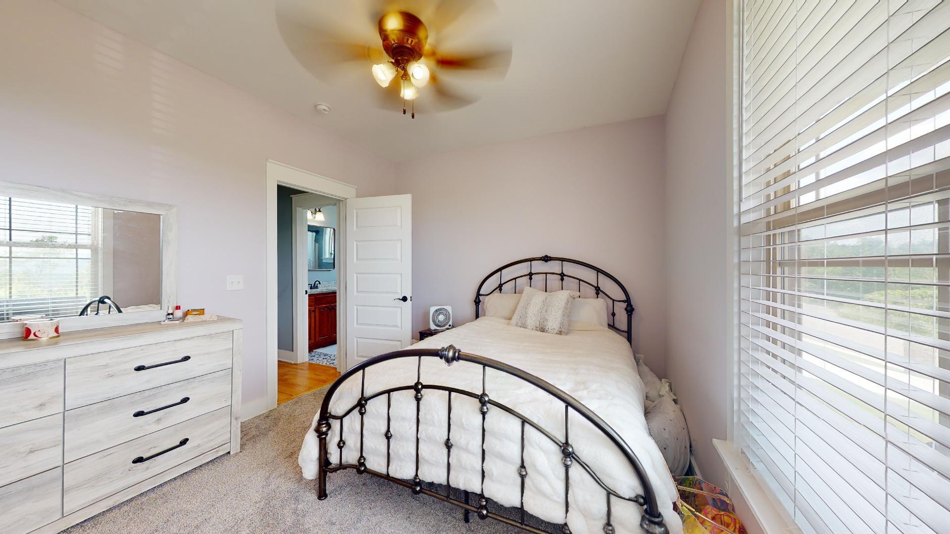 2171 Volunteer Drive SW