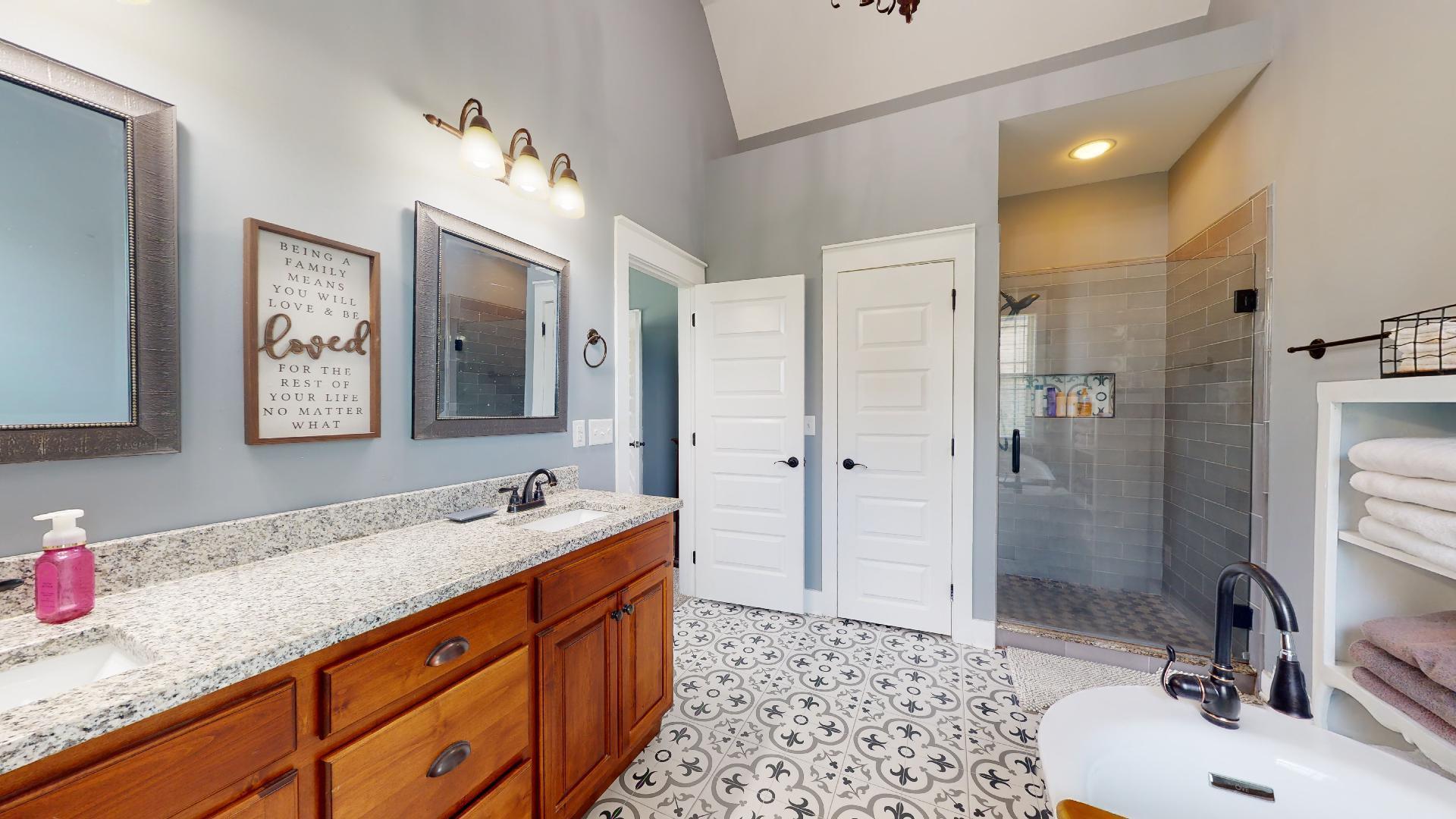 2171 Volunteer Drive SW