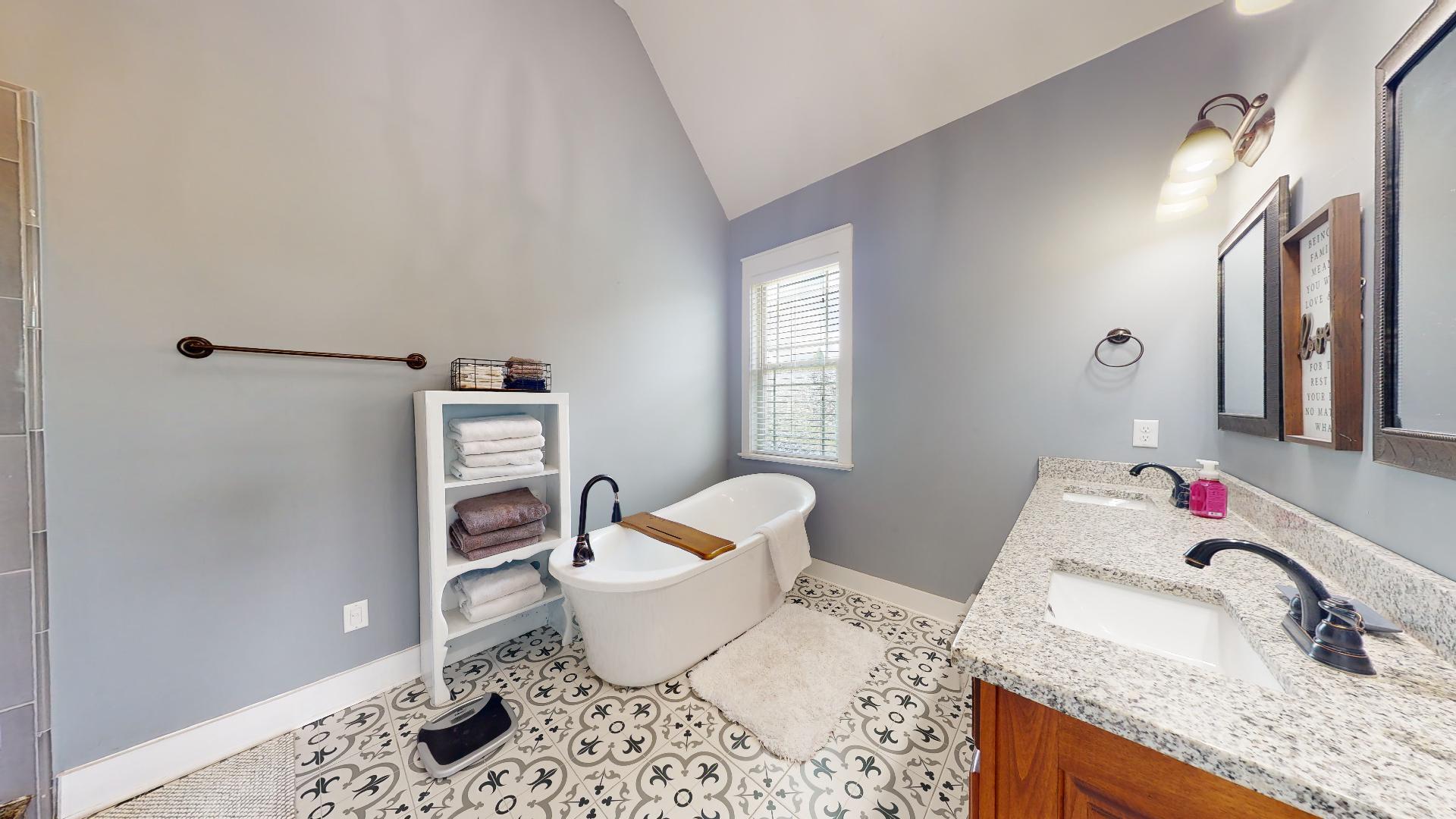 2171 Volunteer Drive SW