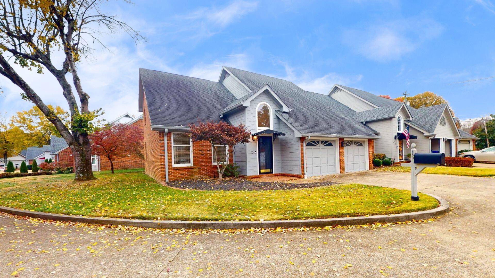 15 Acorn Lane NE