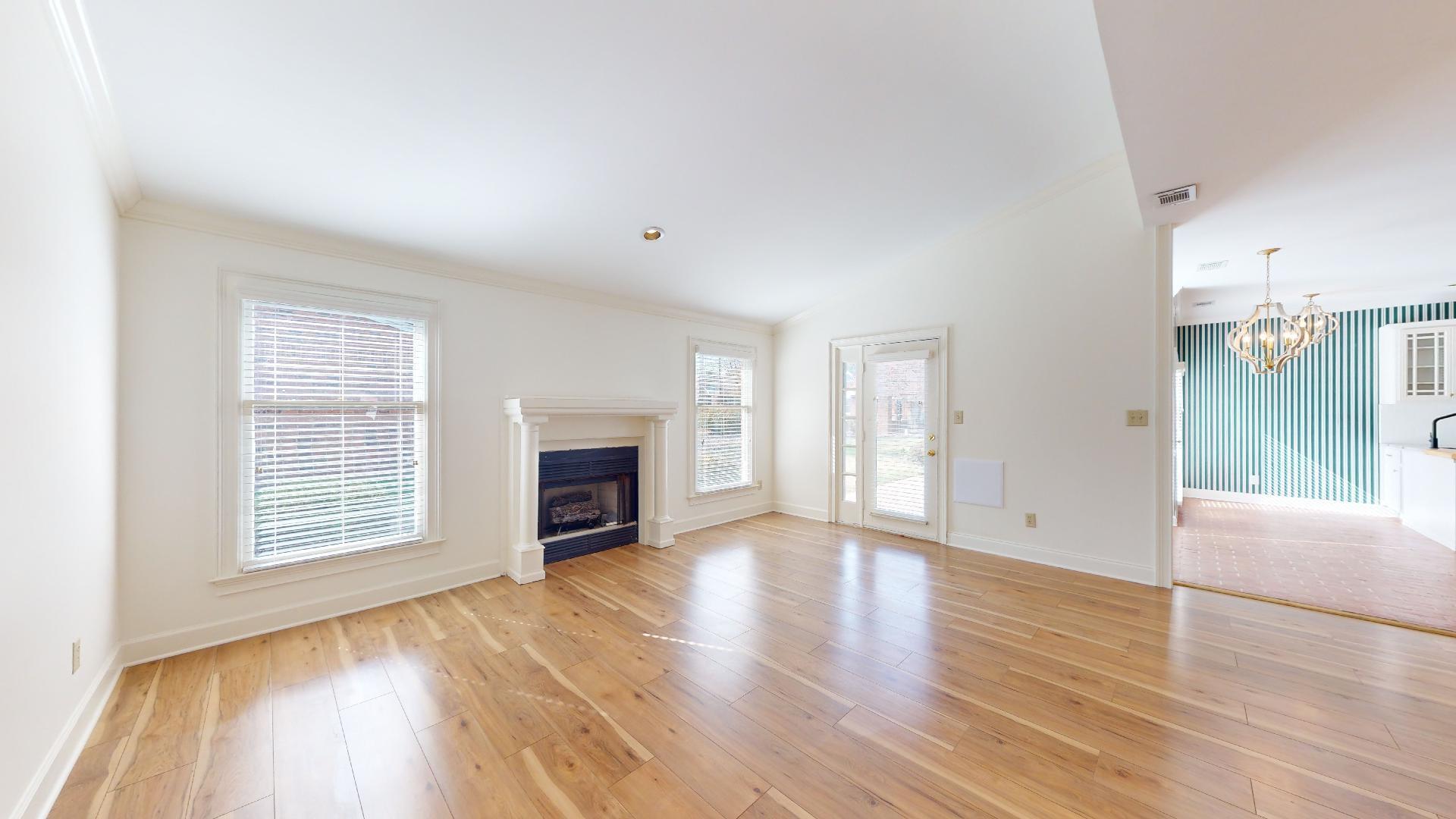 15 Acorn Lane NE