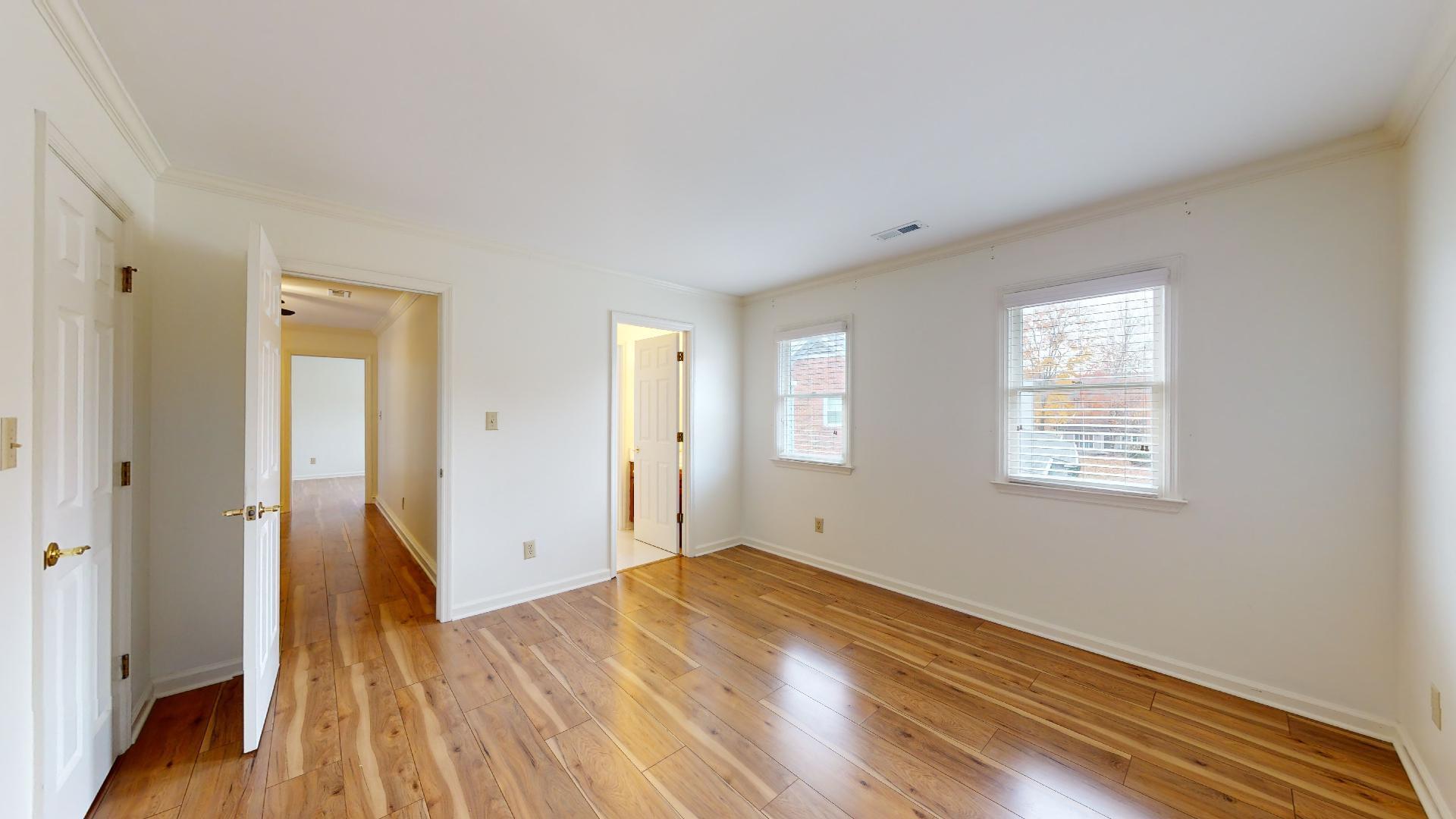 15 Acorn Lane NE