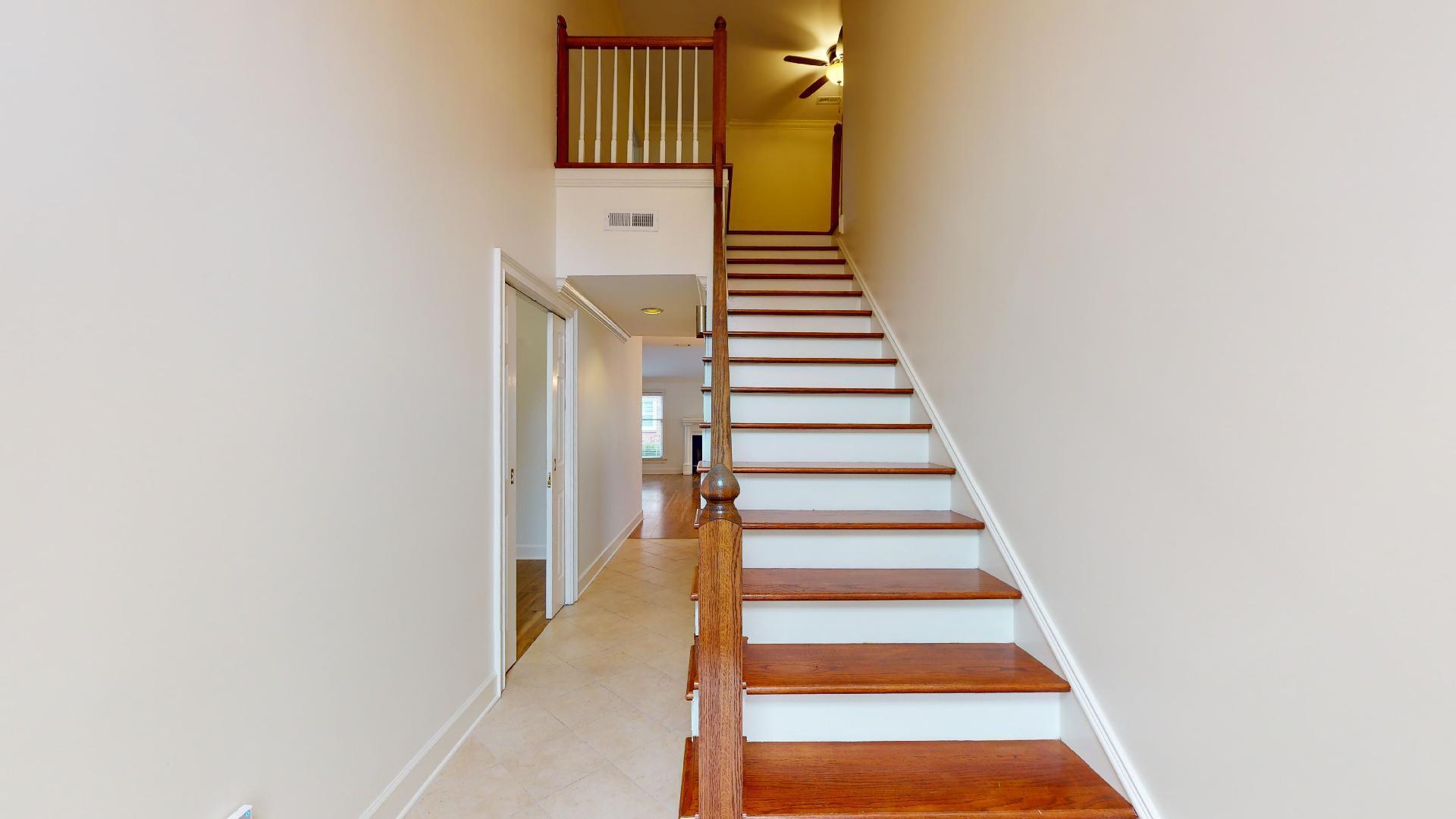 15 Acorn Lane NE