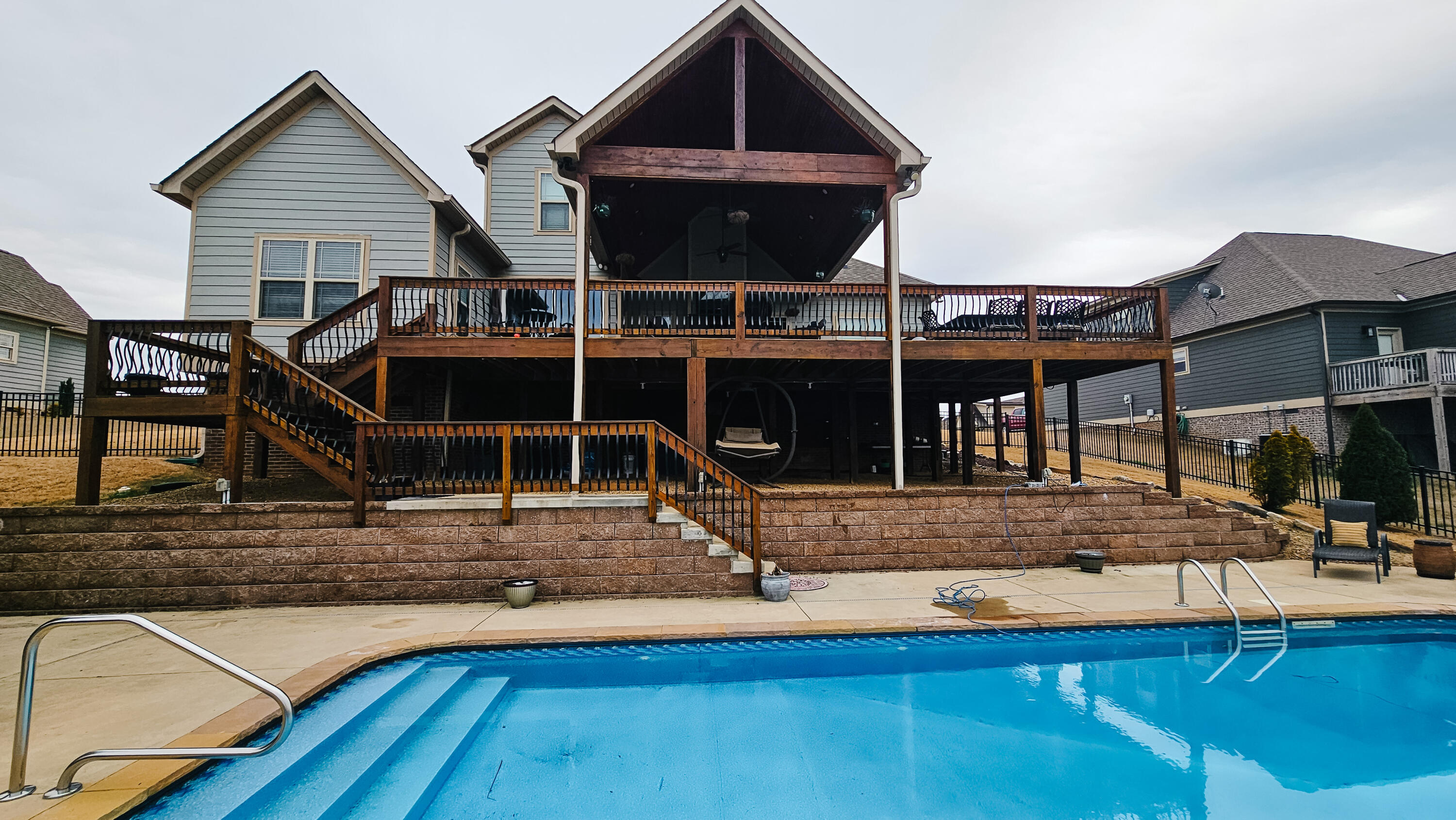 2111 Volunteer Drive SW