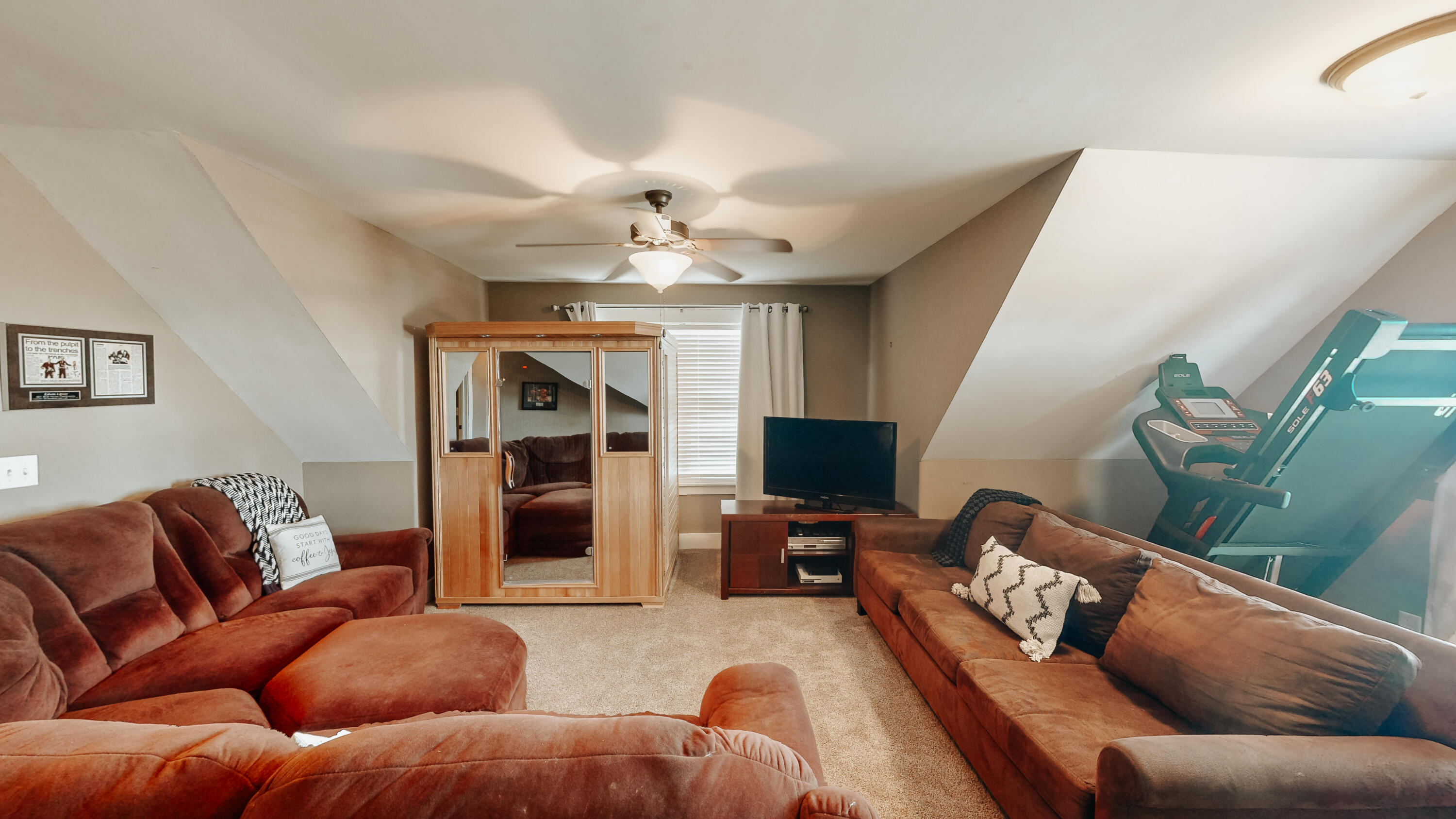 2111 Volunteer Drive SW
