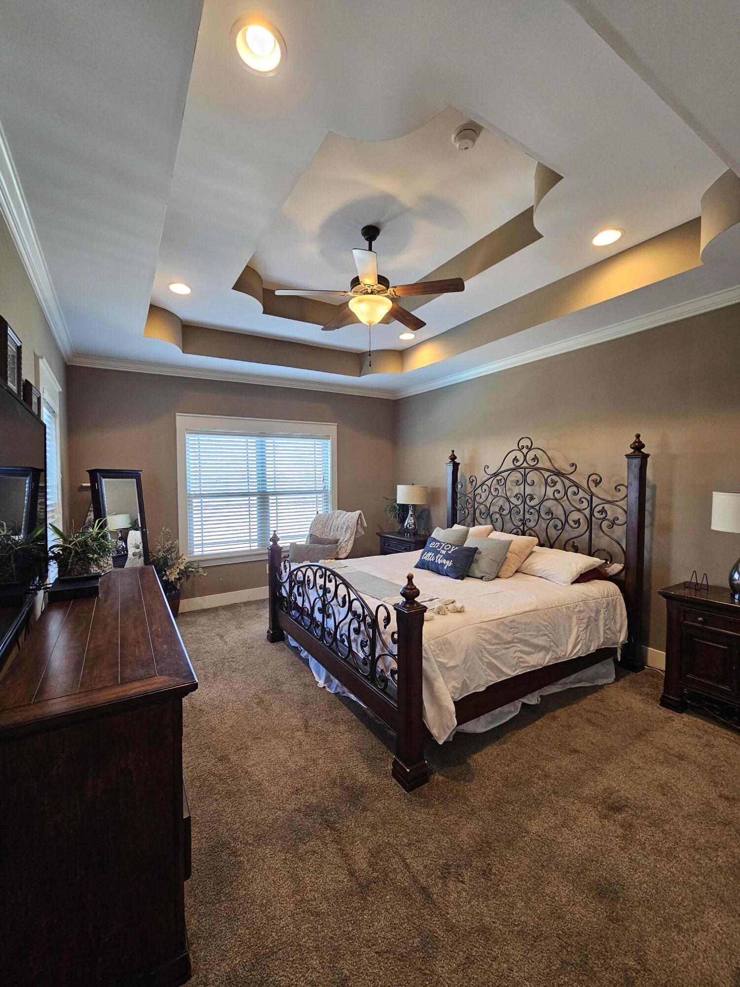 2111 Volunteer Drive SW