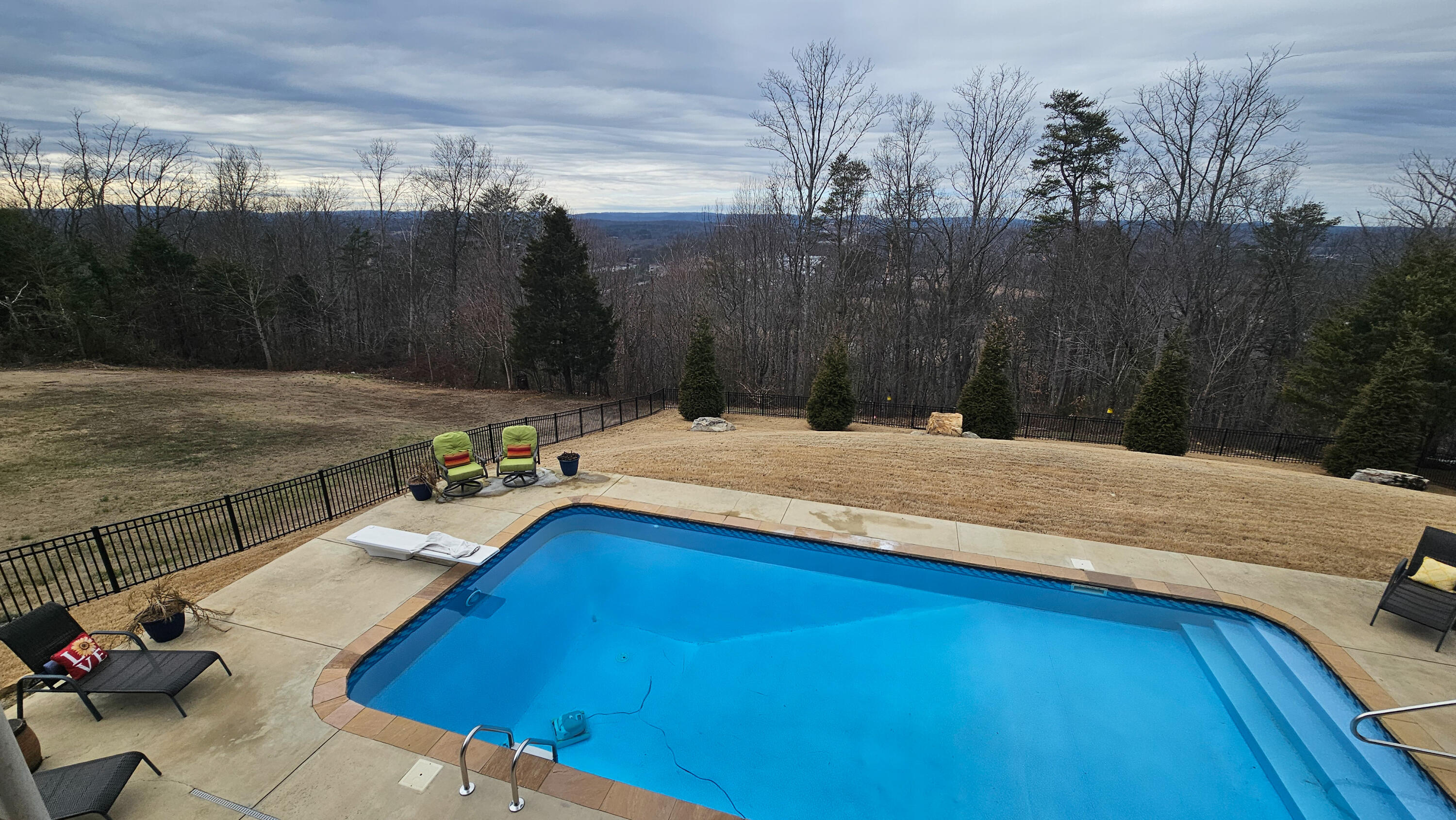 2111 Volunteer Drive SW