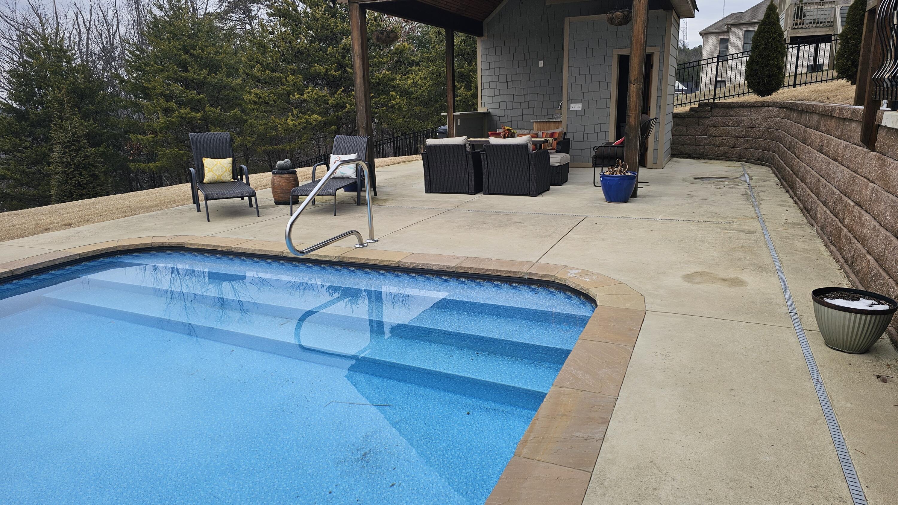 2111 Volunteer Drive SW
