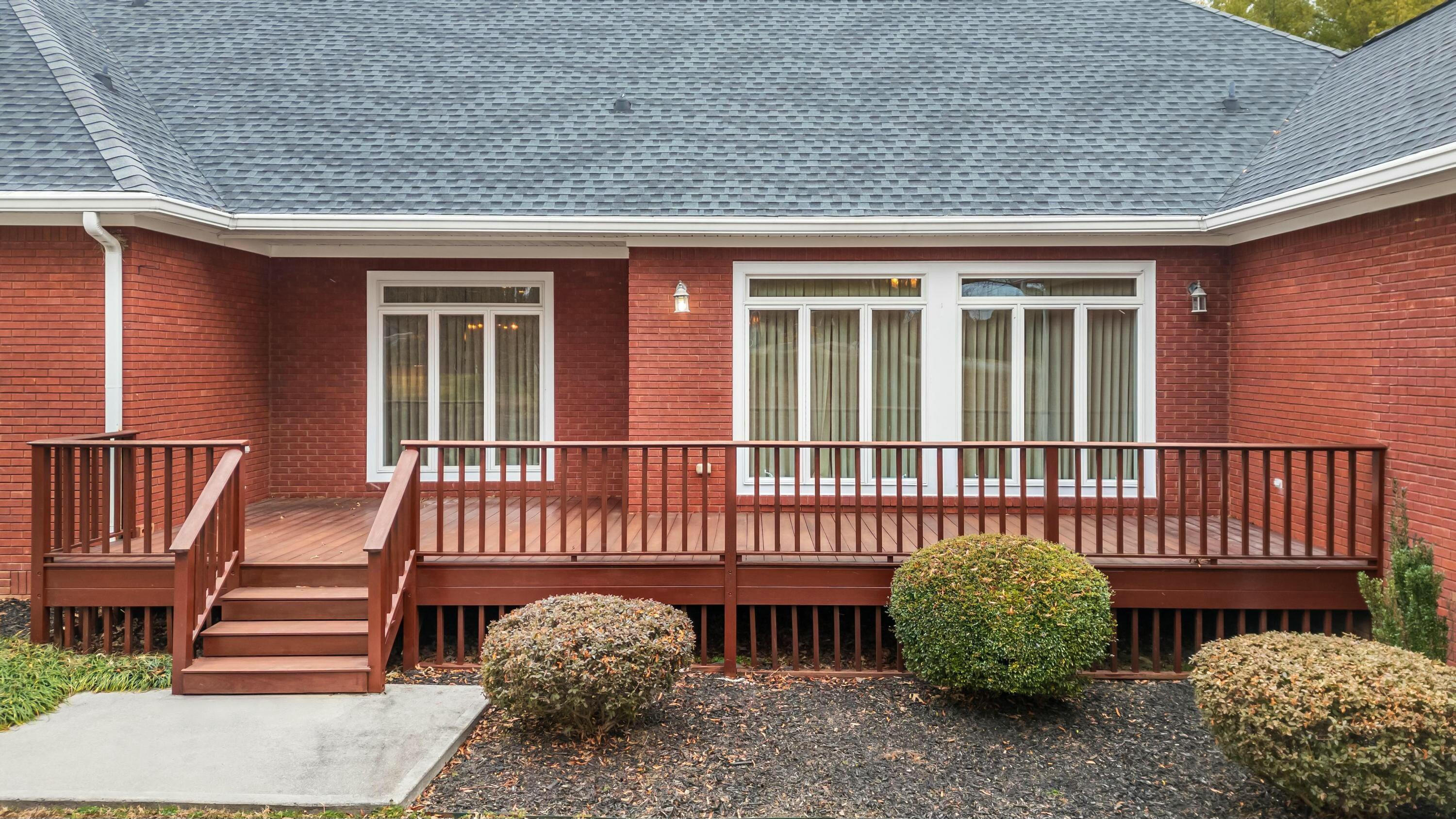 3415 Willow Oak Circle NW