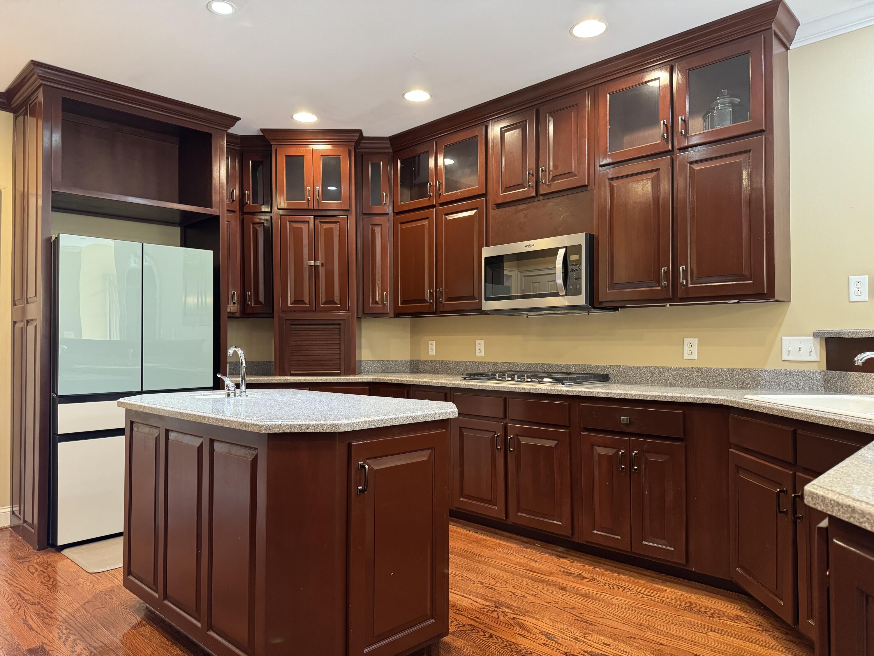 3415 Willow Oak Circle NW