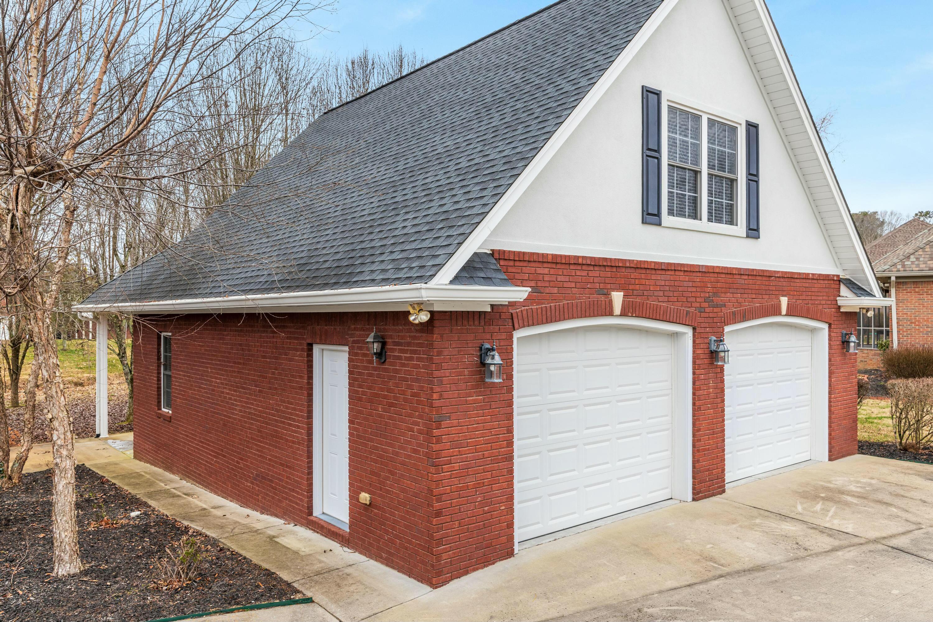 3415 Willow Oak Circle NW