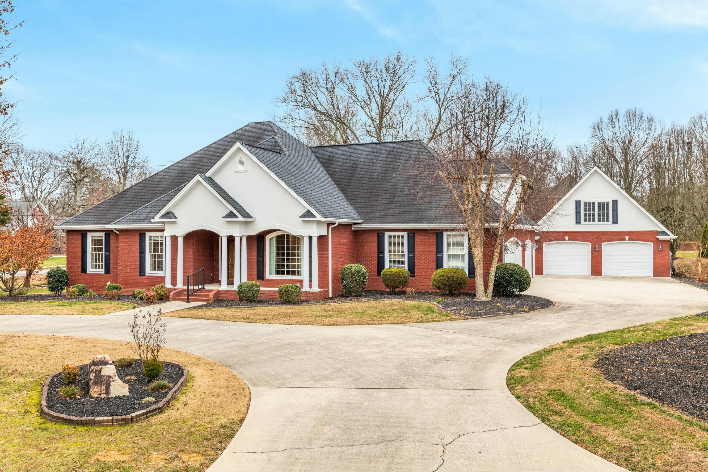 3415 Willow Oak Circle NW