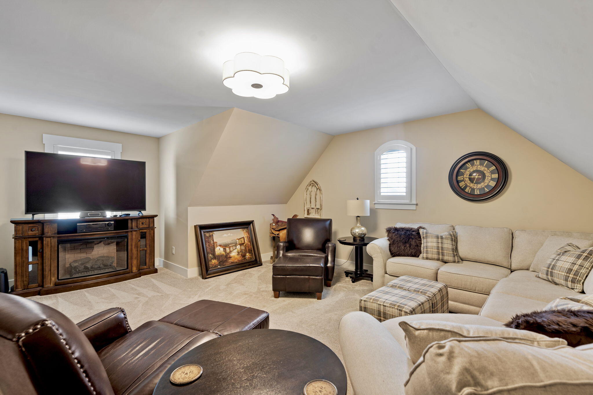 134 White Tail Lane NW