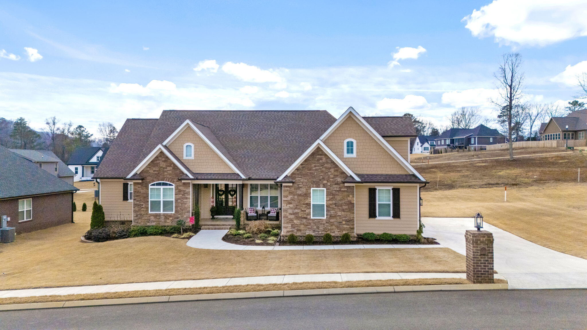 134 White Tail Lane NW
