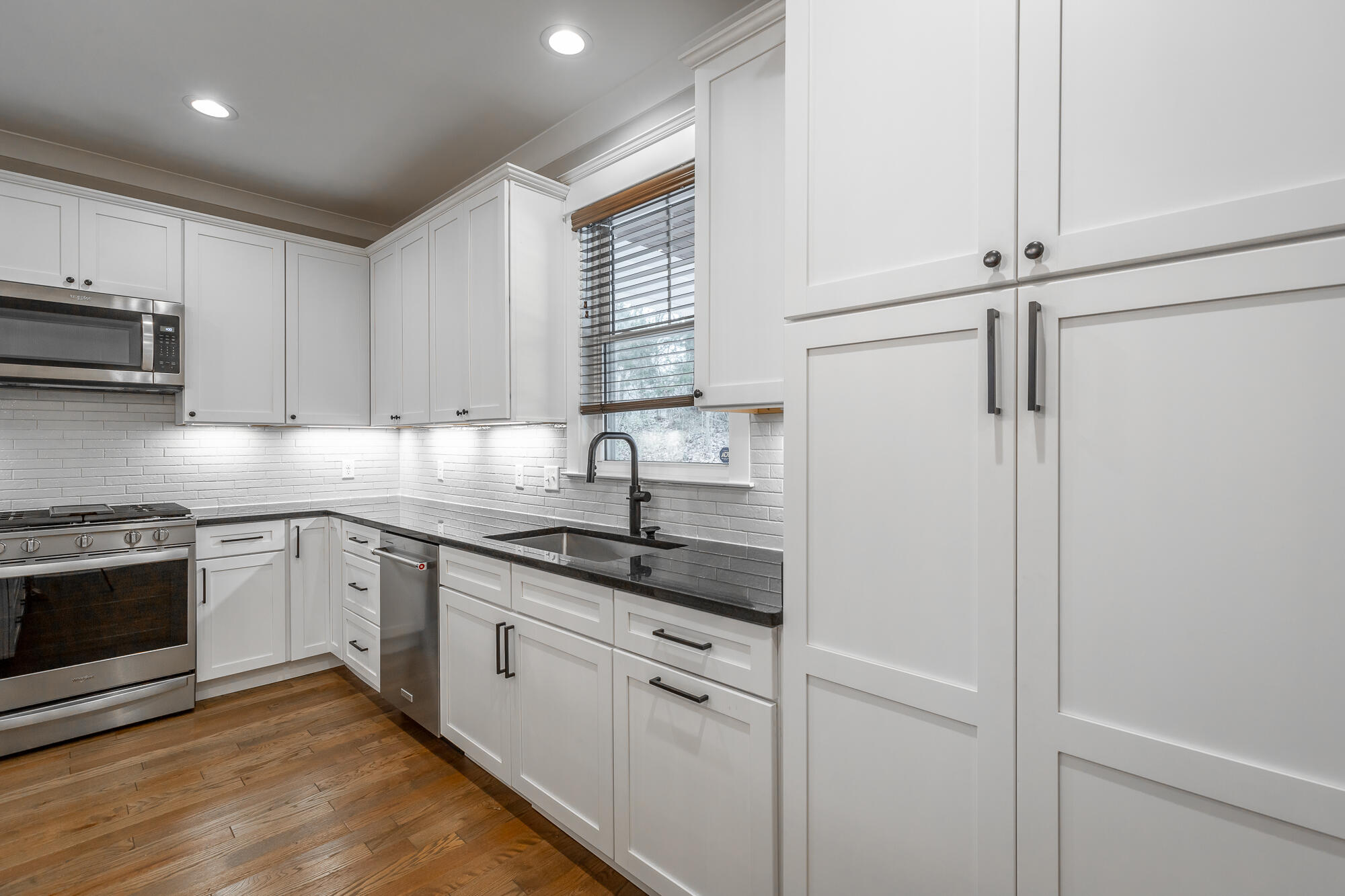 6314 Fairview Road