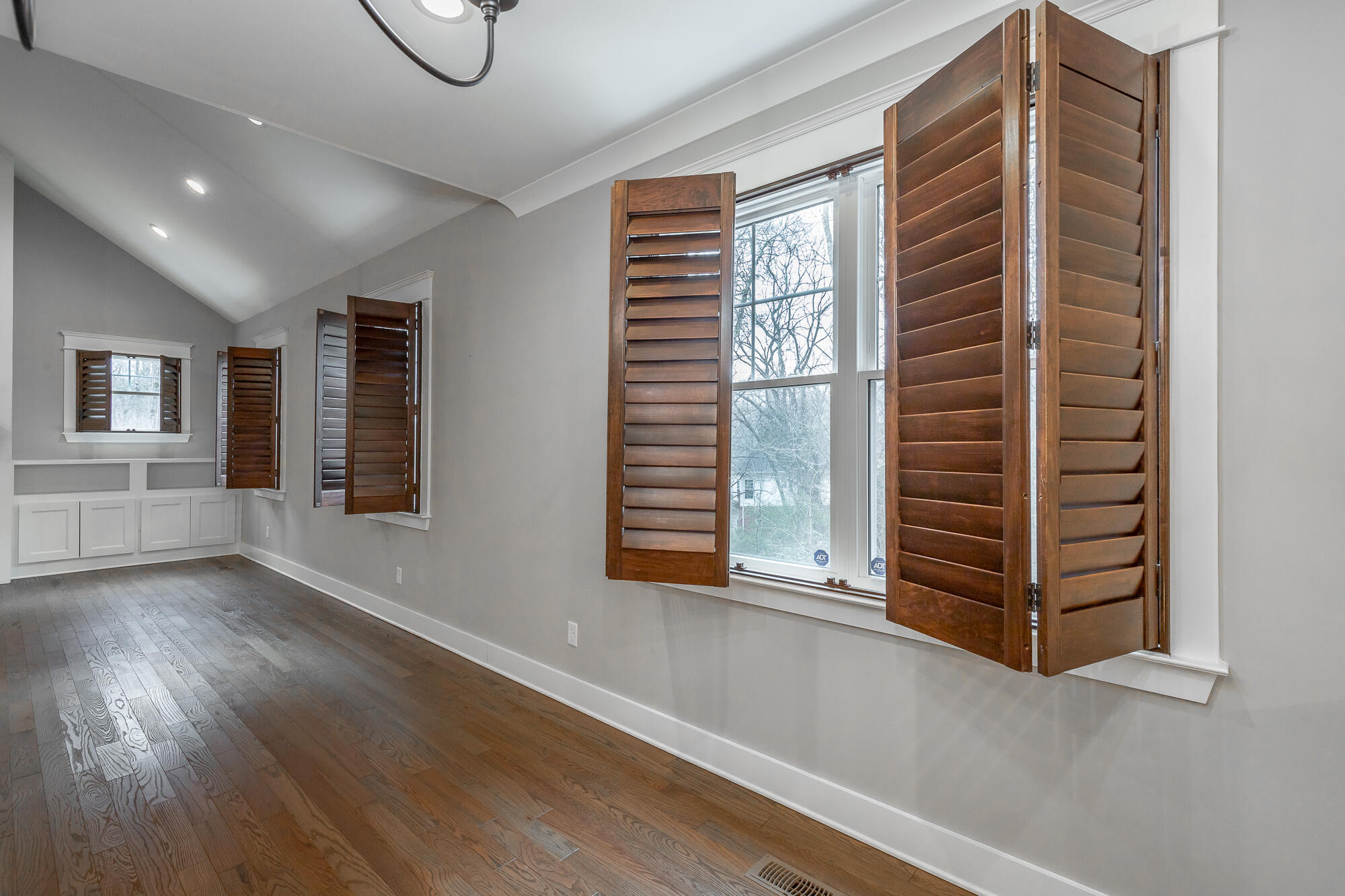 6314 Fairview Road