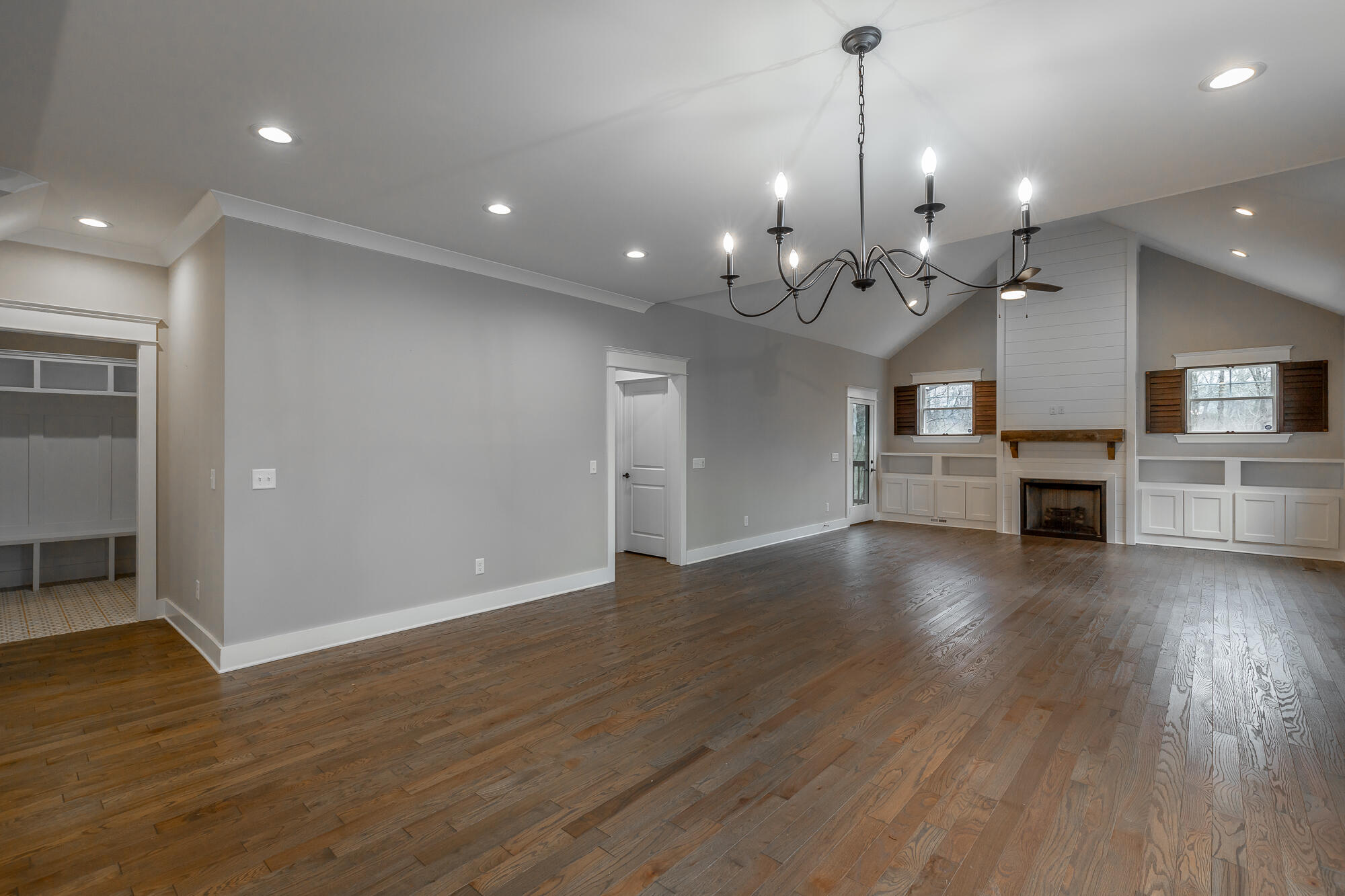 6314 Fairview Road