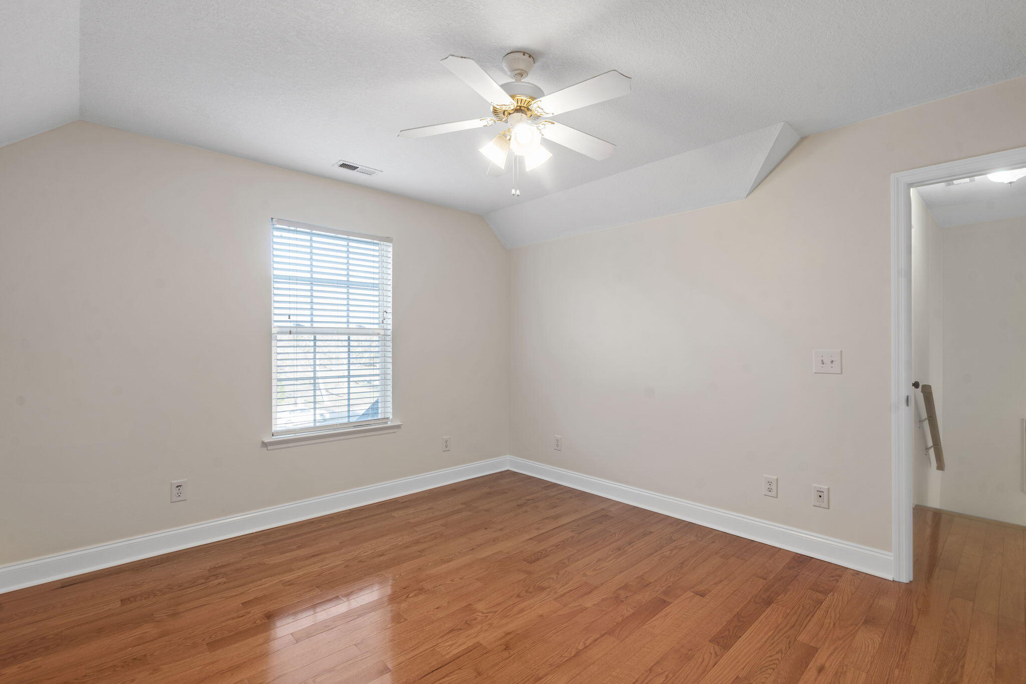 199 Savannah Ridge Trail NE