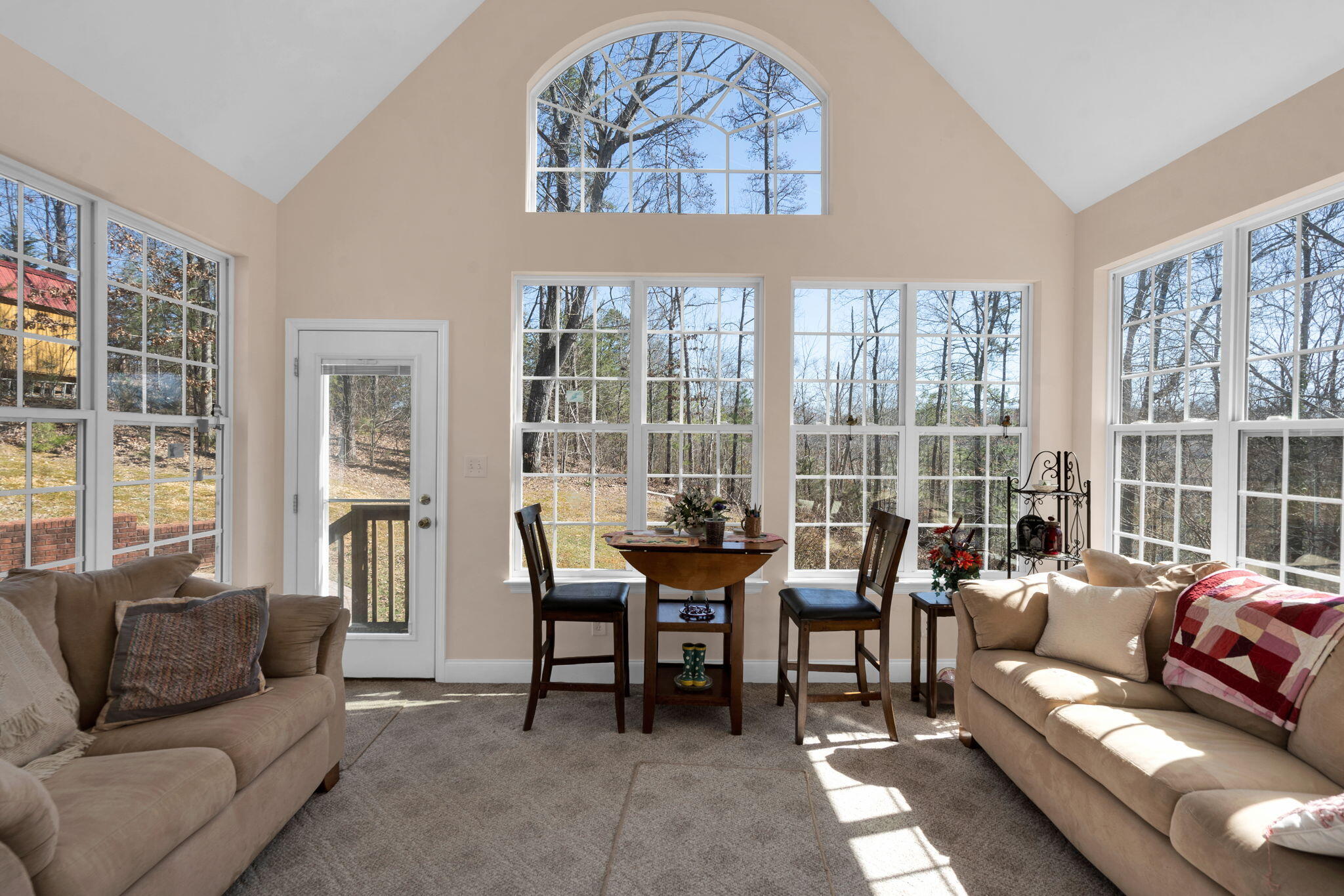 212 Brook Hollow Drive SE